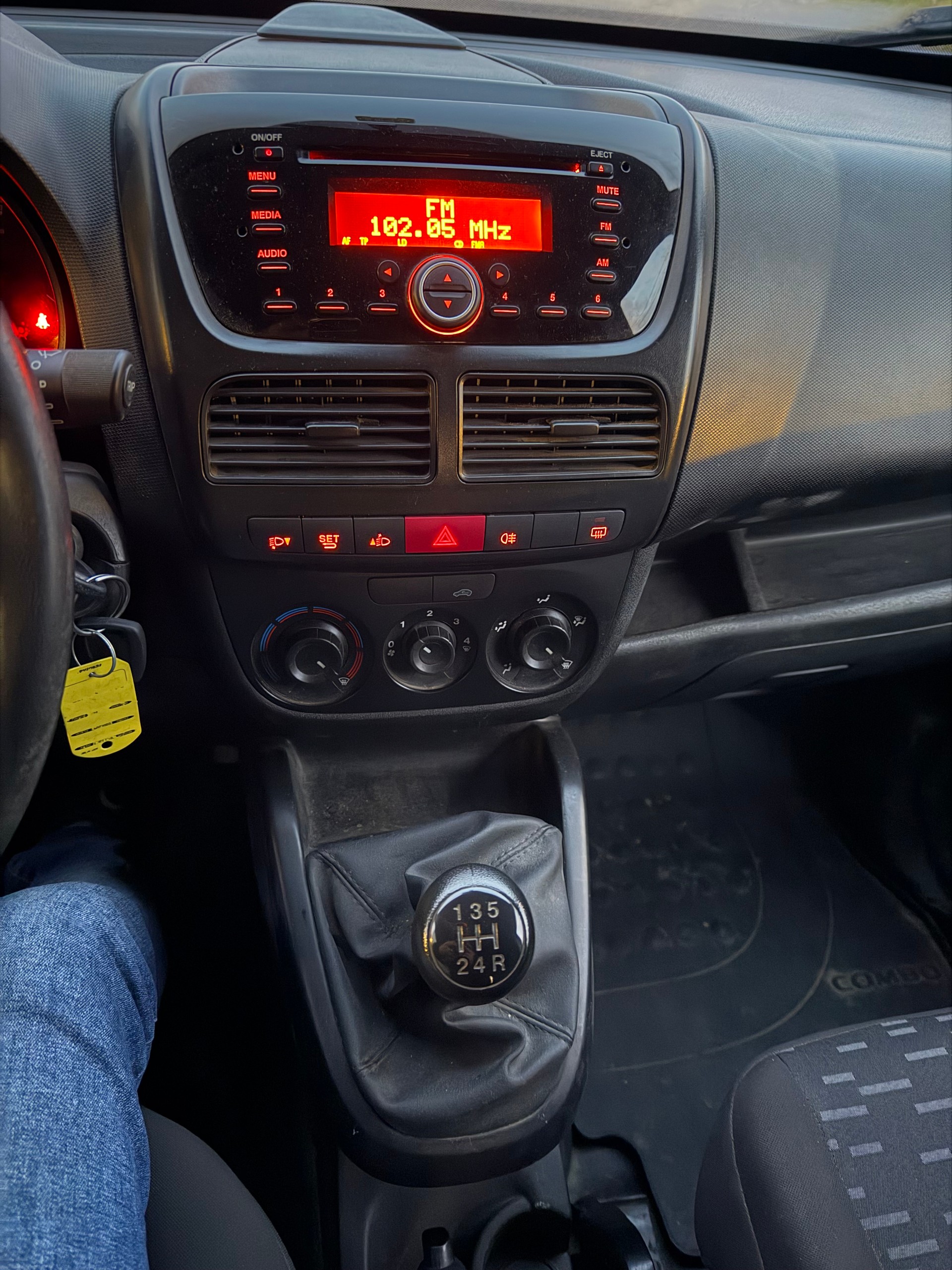 OPEL Combo 1.3 CDTI 2.2 L1H1-image-9