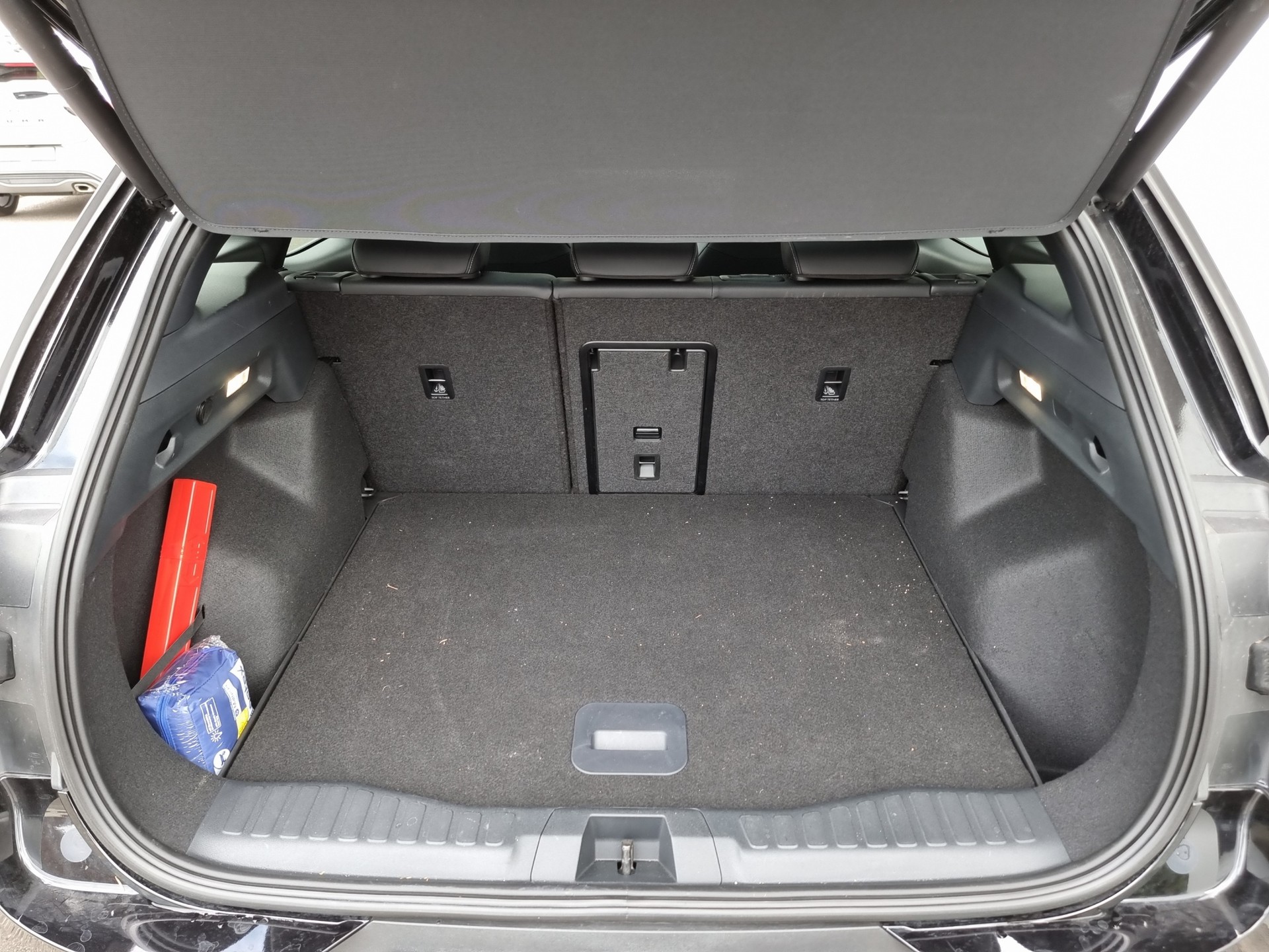 FORD Explorer Extended Range Premium AWD-image-15