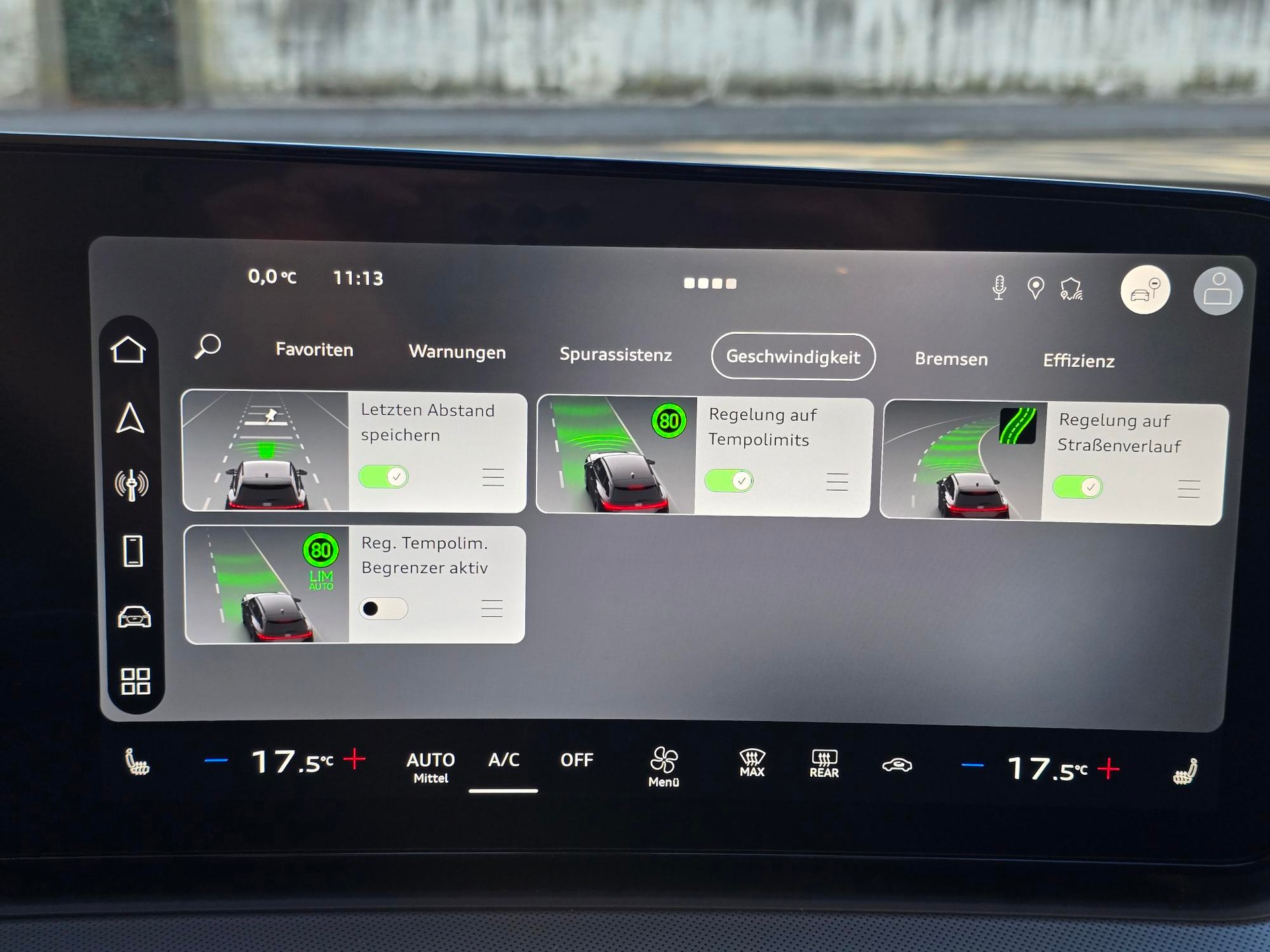 AUDI Q3 SUV TFSI quattro 195 kW S tronic-image-20