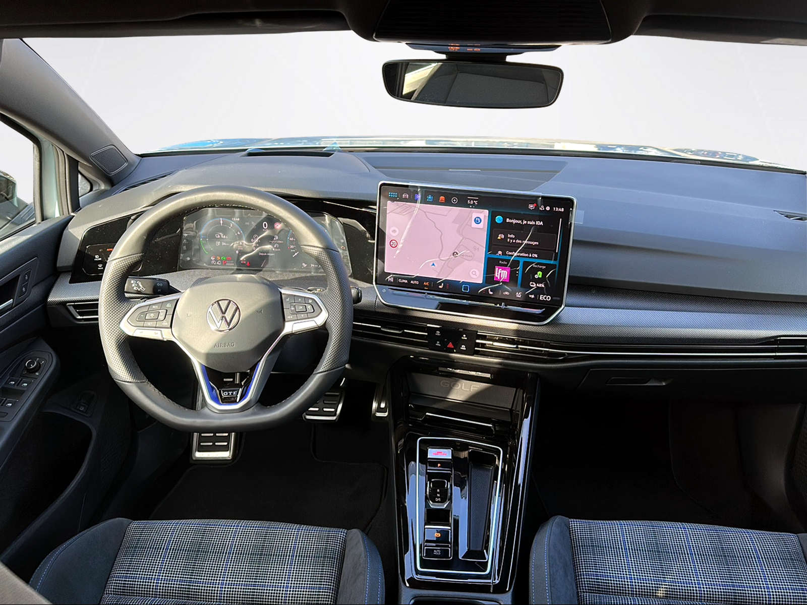 VW Golf GTE 1.5 TSI Plug-In Hybrid 272CH DSG-image-7