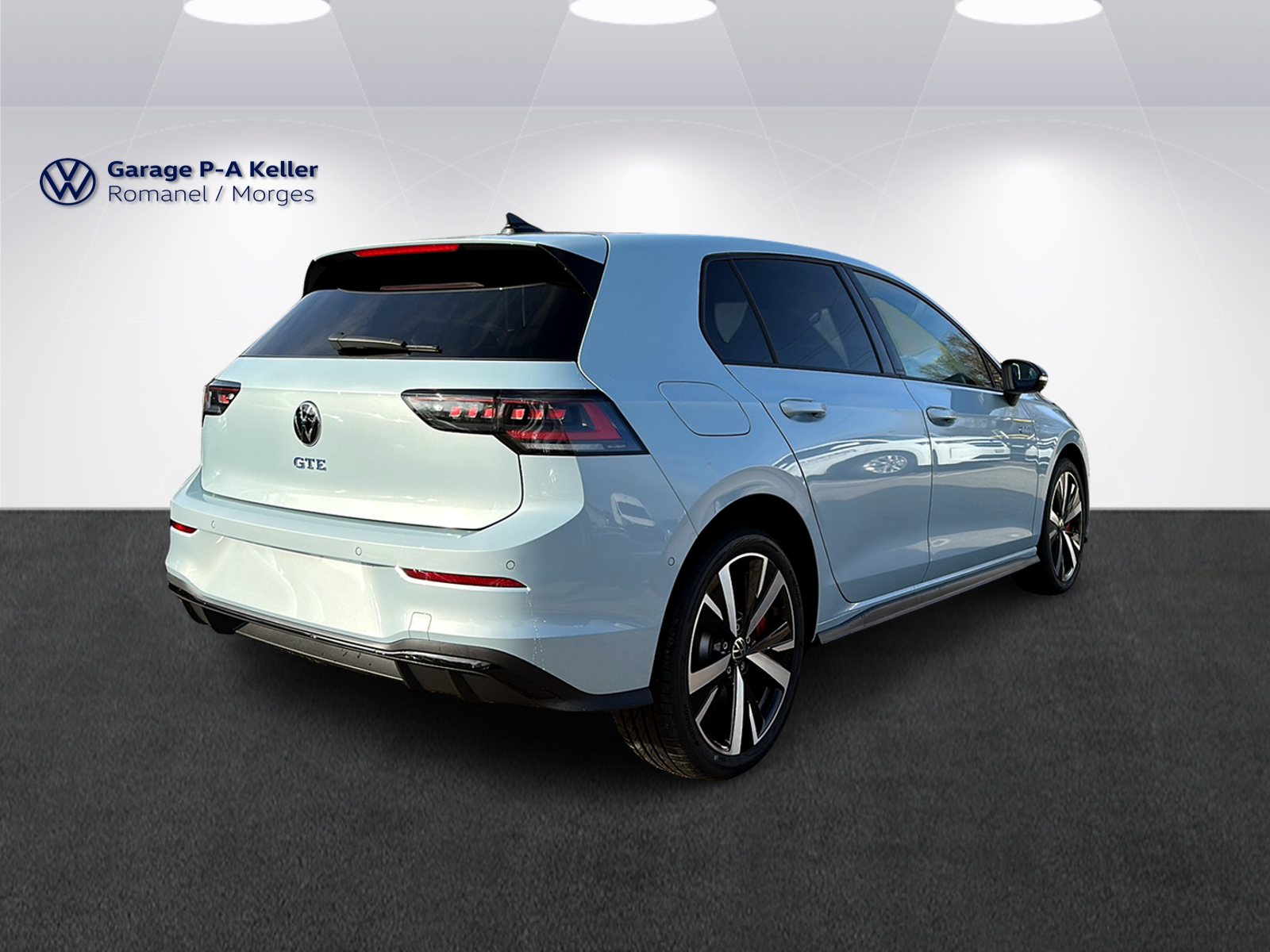 VW Golf GTE 1.5 TSI Plug-In Hybrid 272CH DSG-image-4