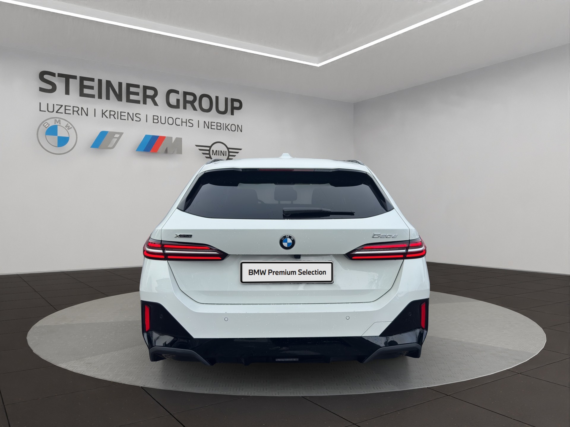 BMW 520d xDrive 48V Touring M Sport Steptronic-image-5