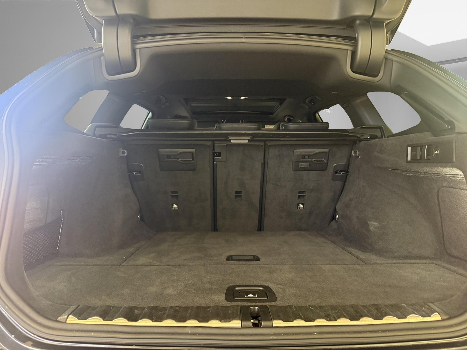 BMW 320d xDrive Touring M-SportPaket-image-20