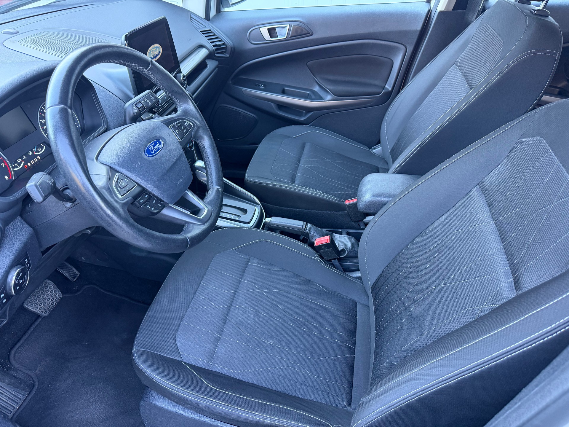 FORD EcoSport 1.0 SCTi Business Automat-image-5