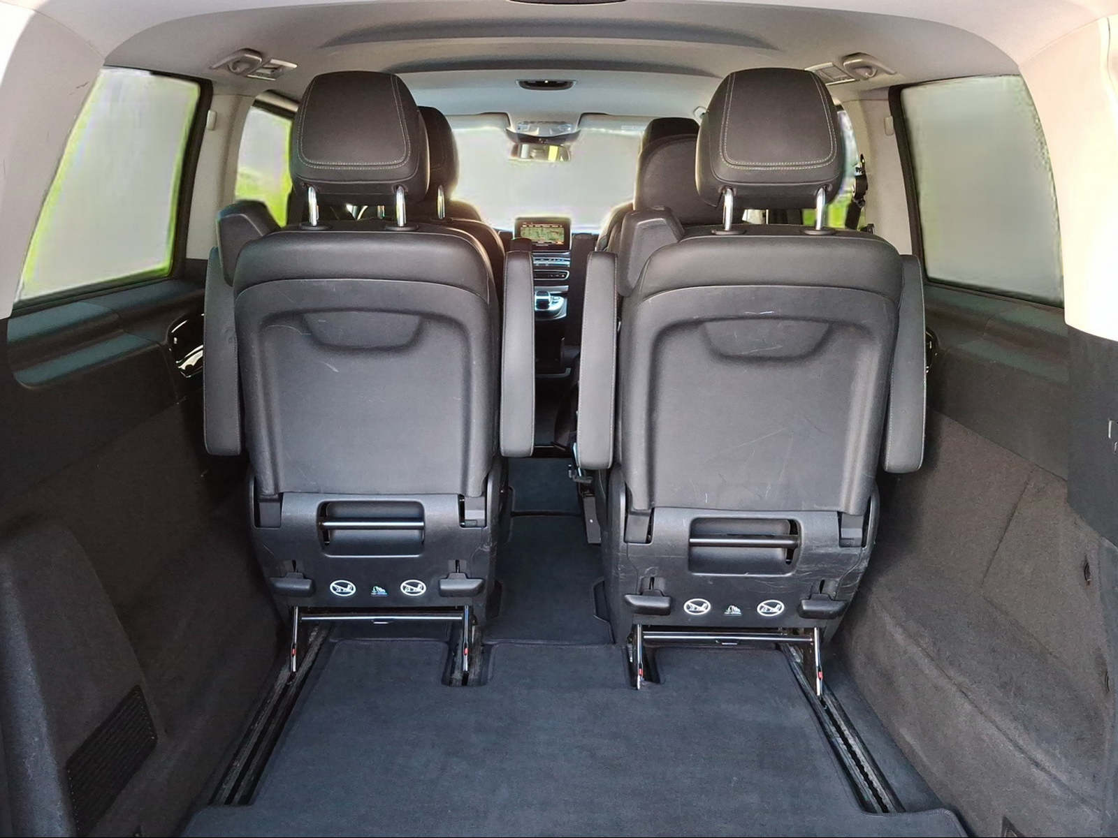 MERCEDES-BENZ V 250 d Avantgarde extralang 4M 7G-Tronic-image-12