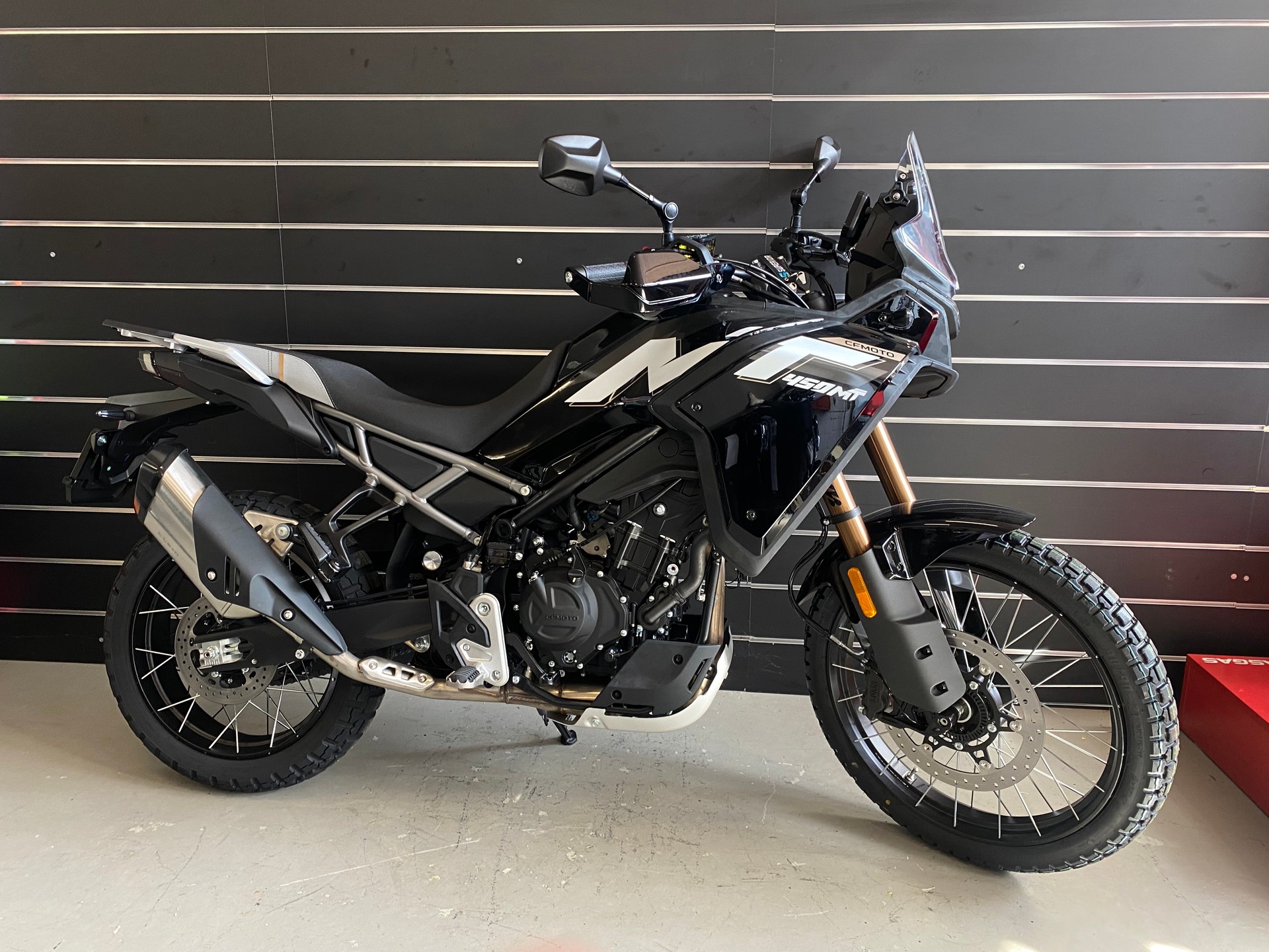 CF MOTO 450 MT