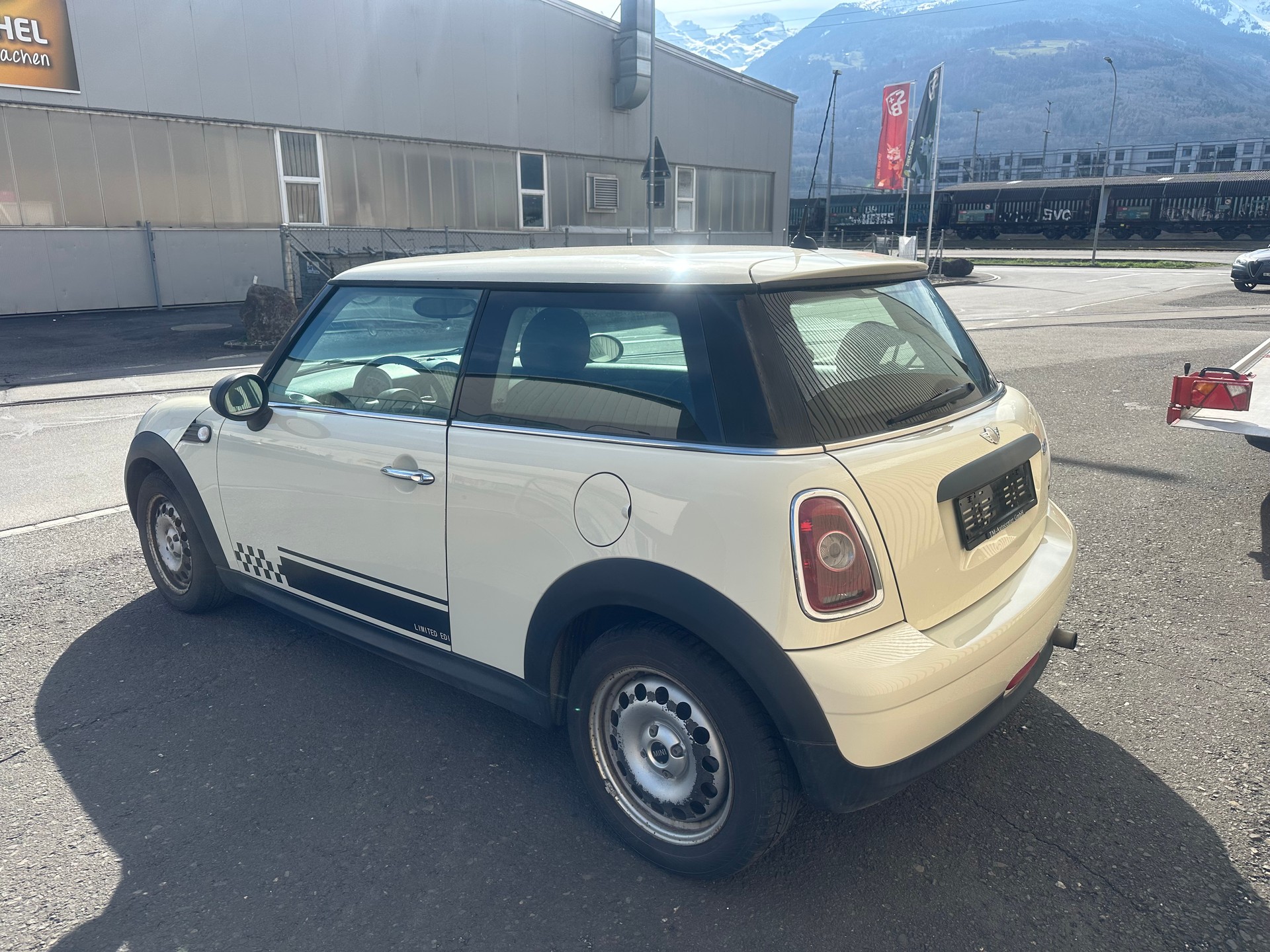 MINI One-image-4