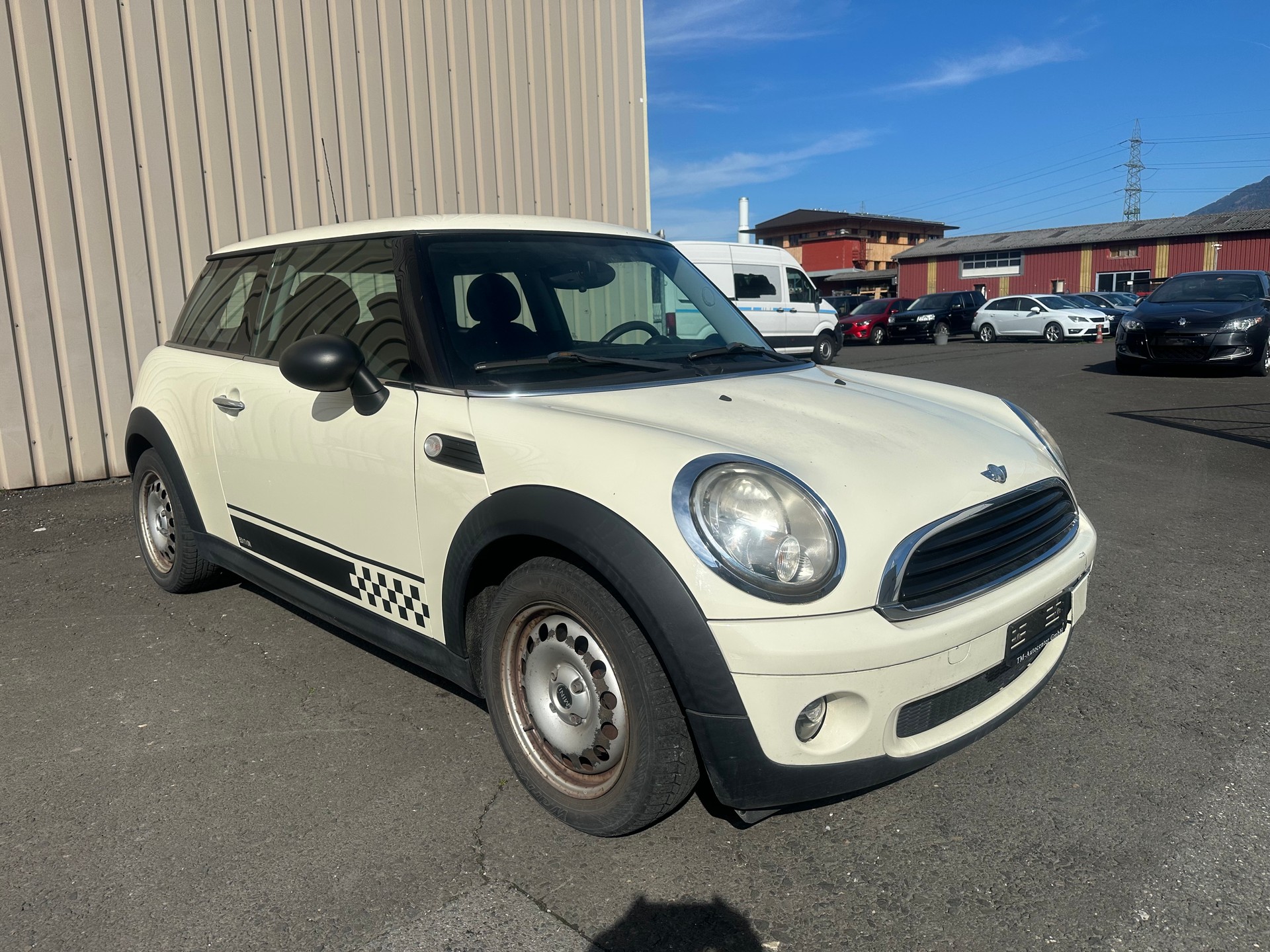 MINI One-image-1