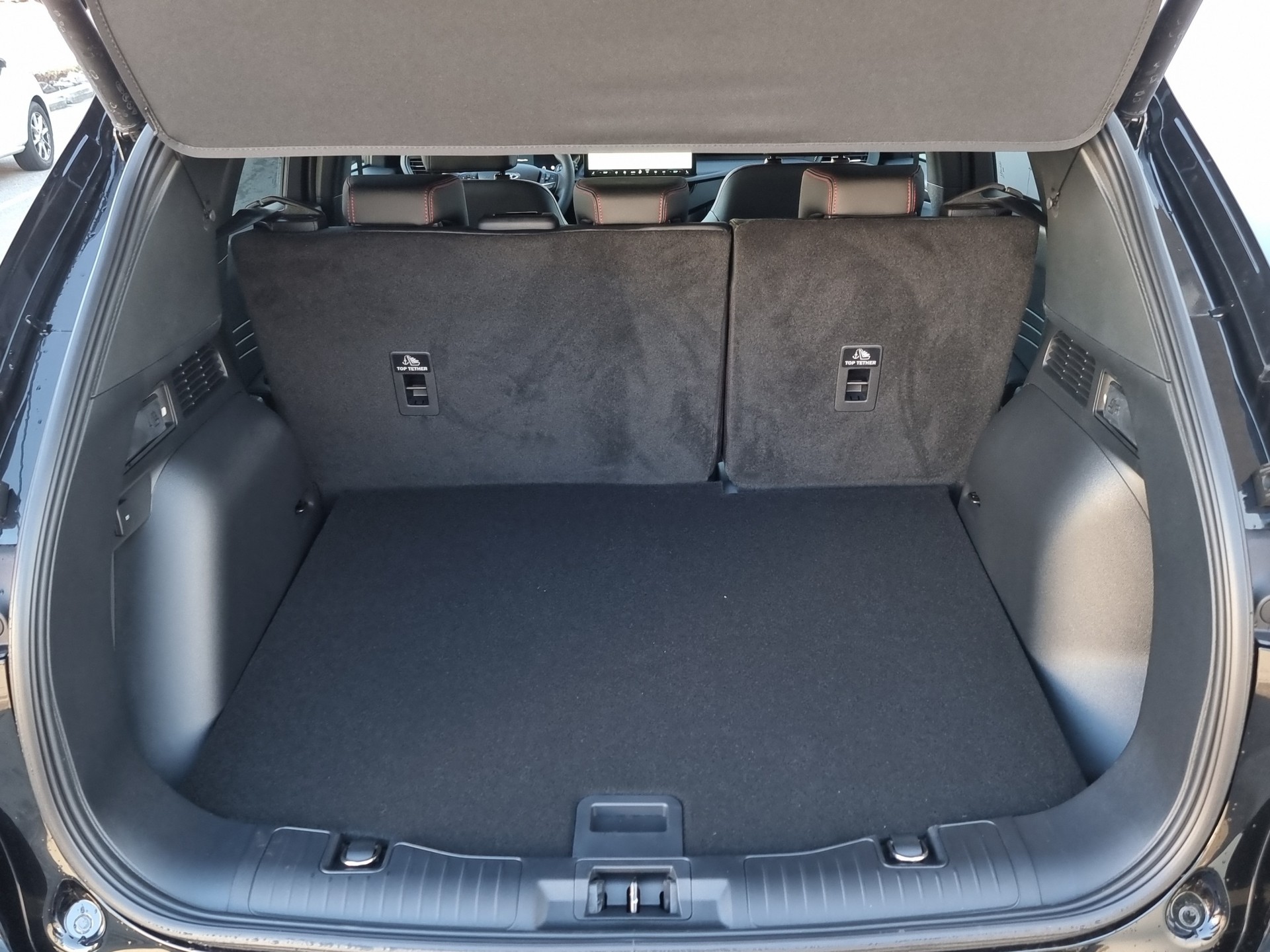 FORD Kuga 2.5 Hybrid ST-Line X 4x4-image-15