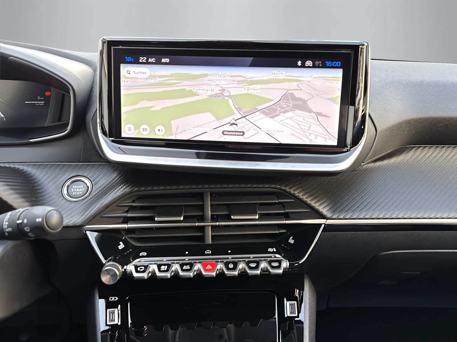 PEUGEOT 208 1.2 Hybrid Allure Premium-image-14