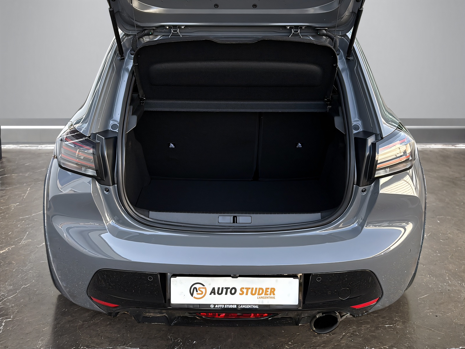 PEUGEOT 208 1.2 Hybrid Allure Premium-image-6