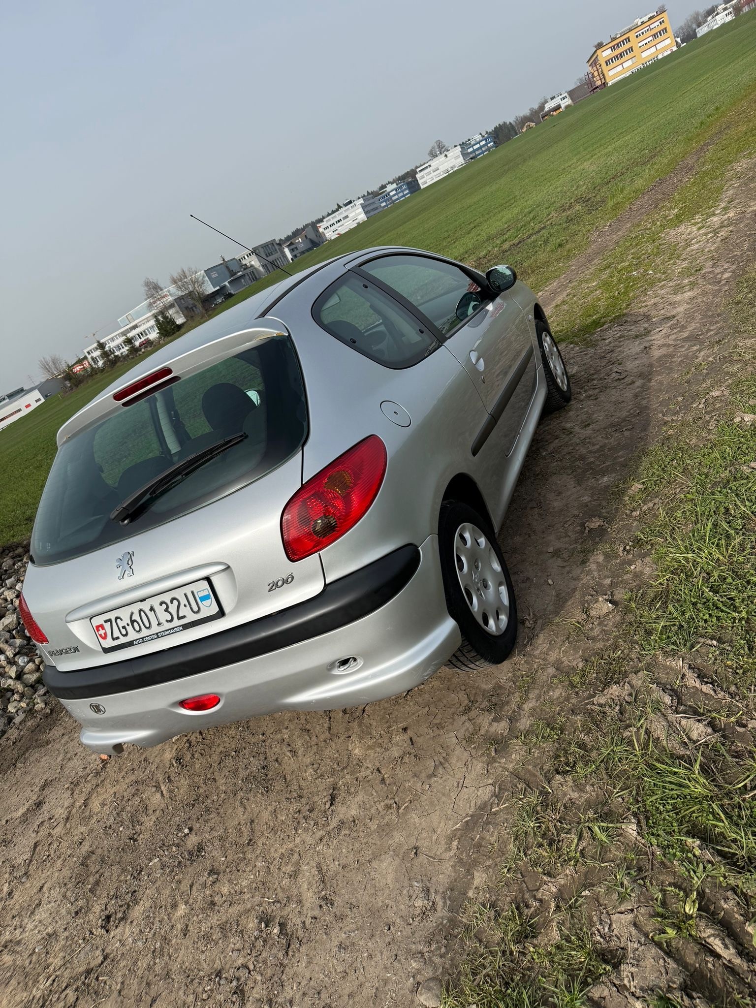 PEUGEOT 206 1.4 X-Line-image-2