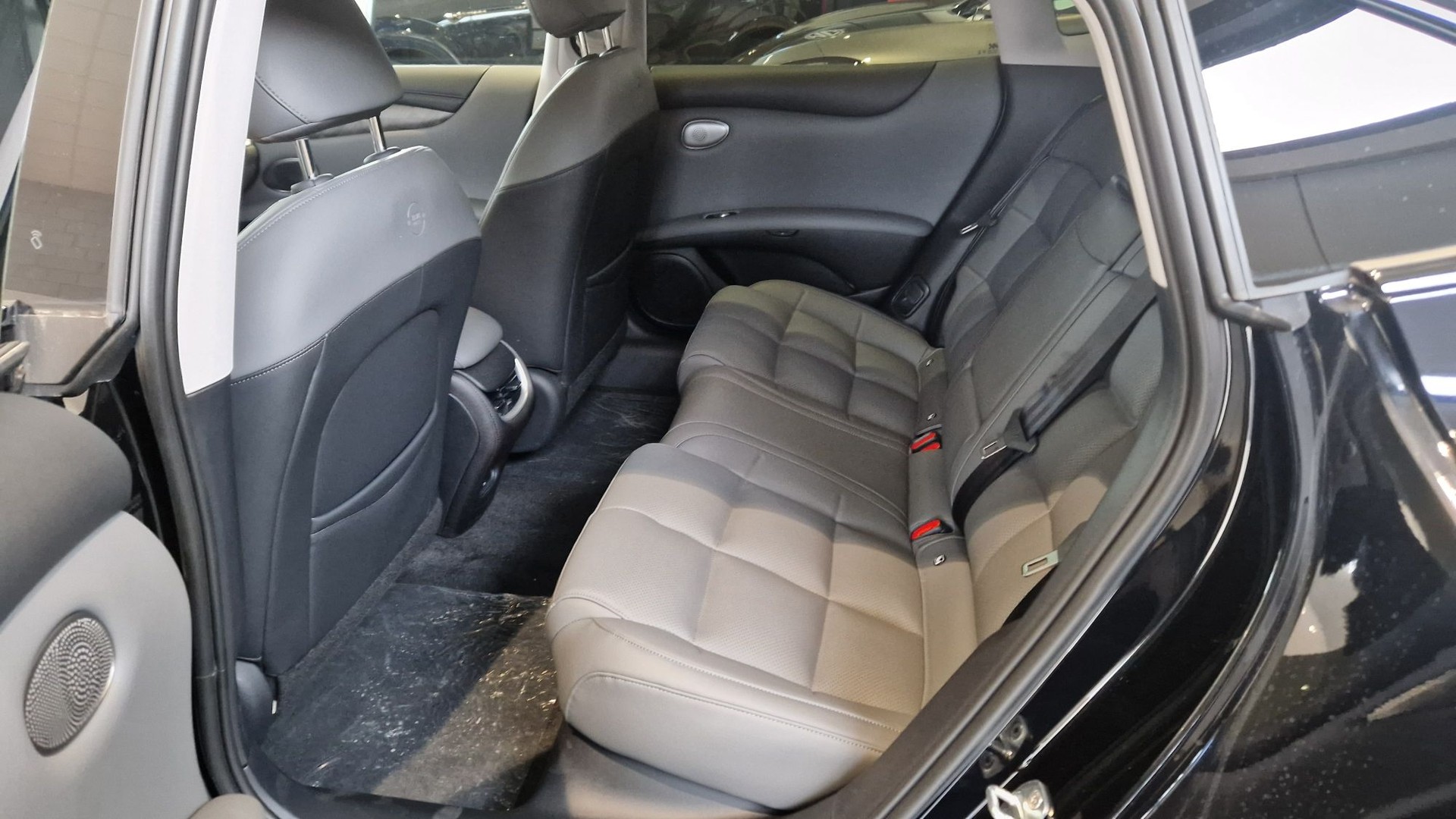 MG IM5 100 kWh Performance 19"-image-5