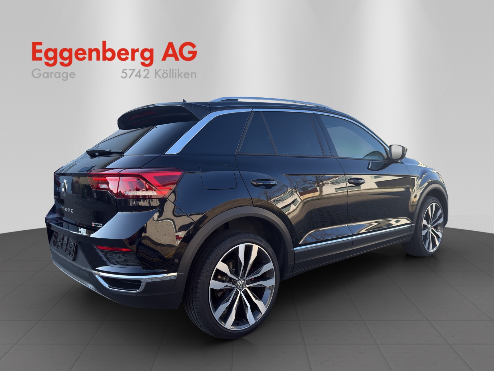 VW T-Roc 2.0 TSI Sport DSG 4Motion, 8-fach bereift-image-4