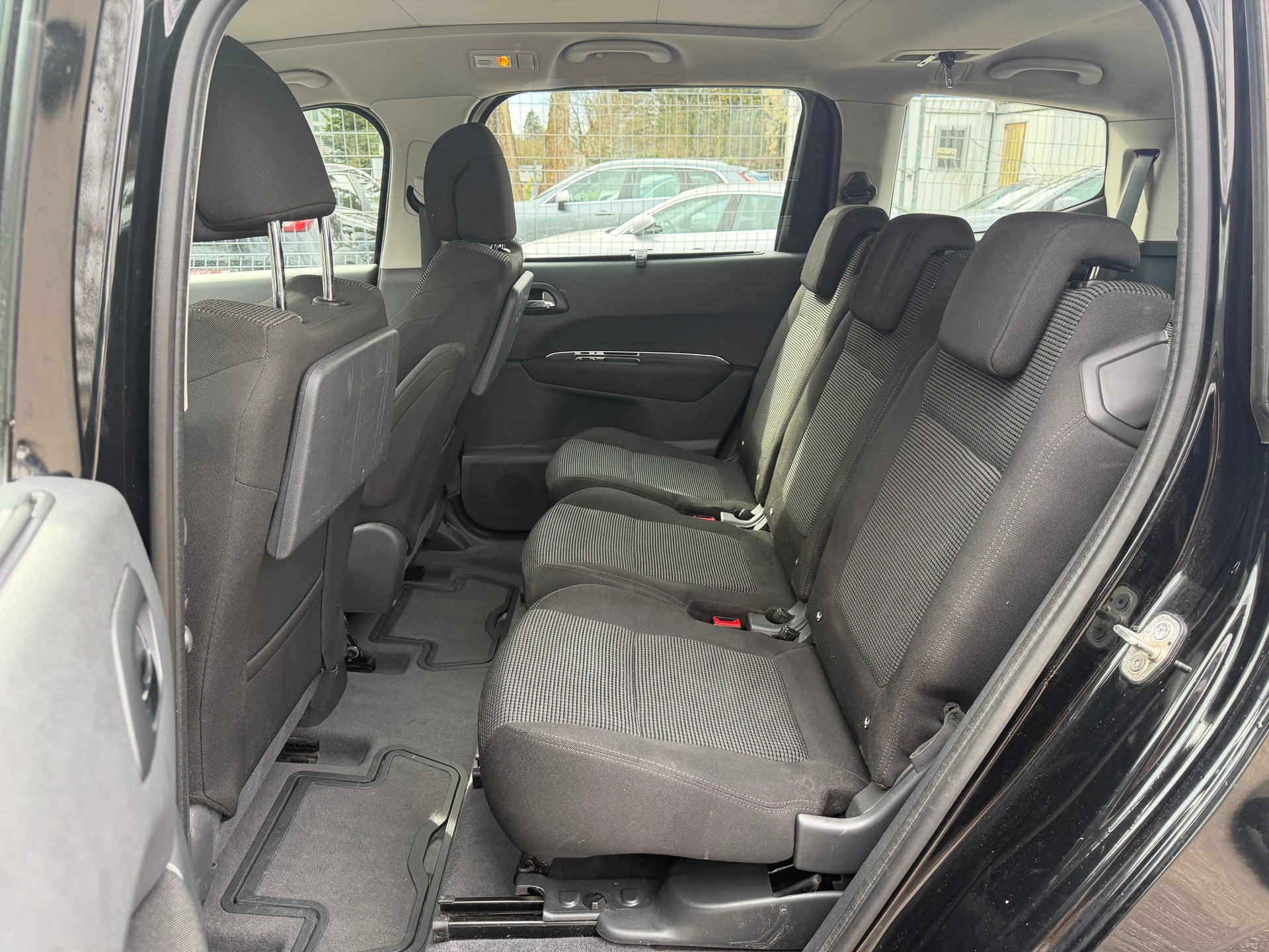 PEUGEOT 5008 1.6 16V T Sport ** 07x Sitze ** Klima-auto ** Tempomat * PDC H * Letzte MFK 09.01.2024-image-6