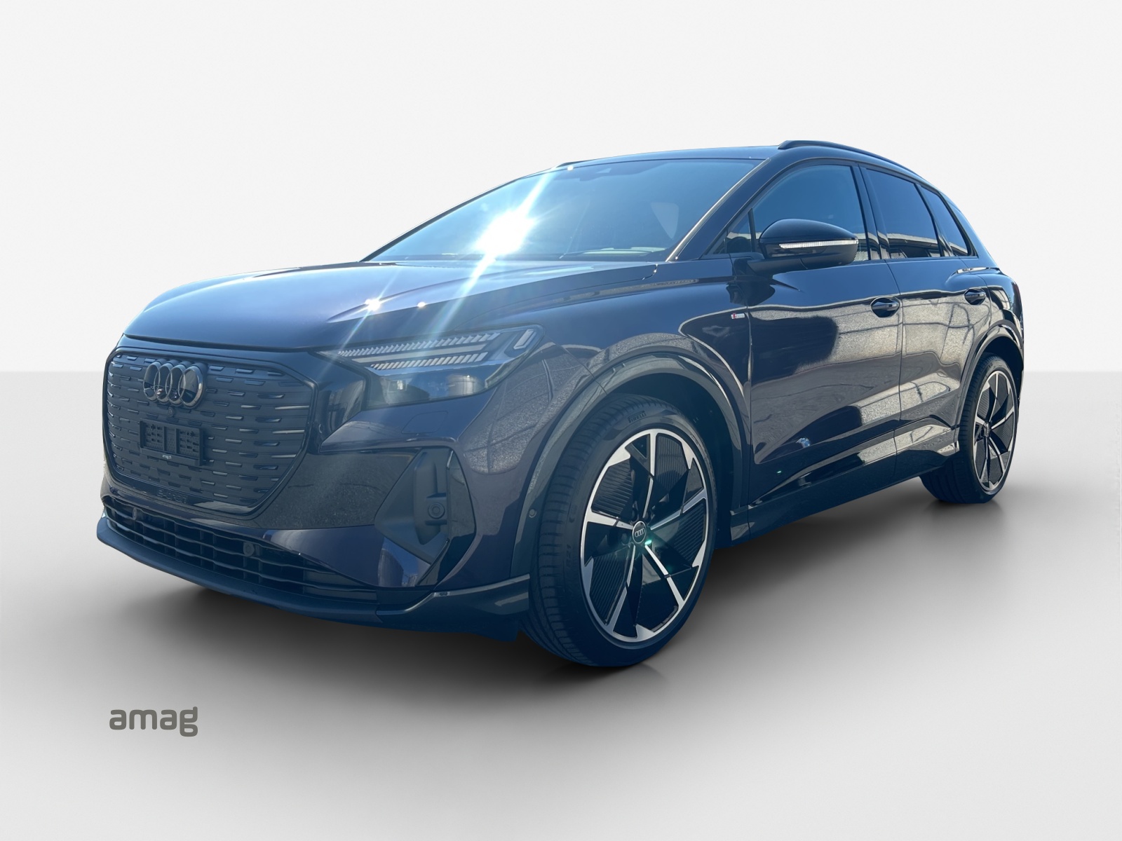 AUDI Q4 e-tron 45 Edition Swiss Ski quattro-image-0