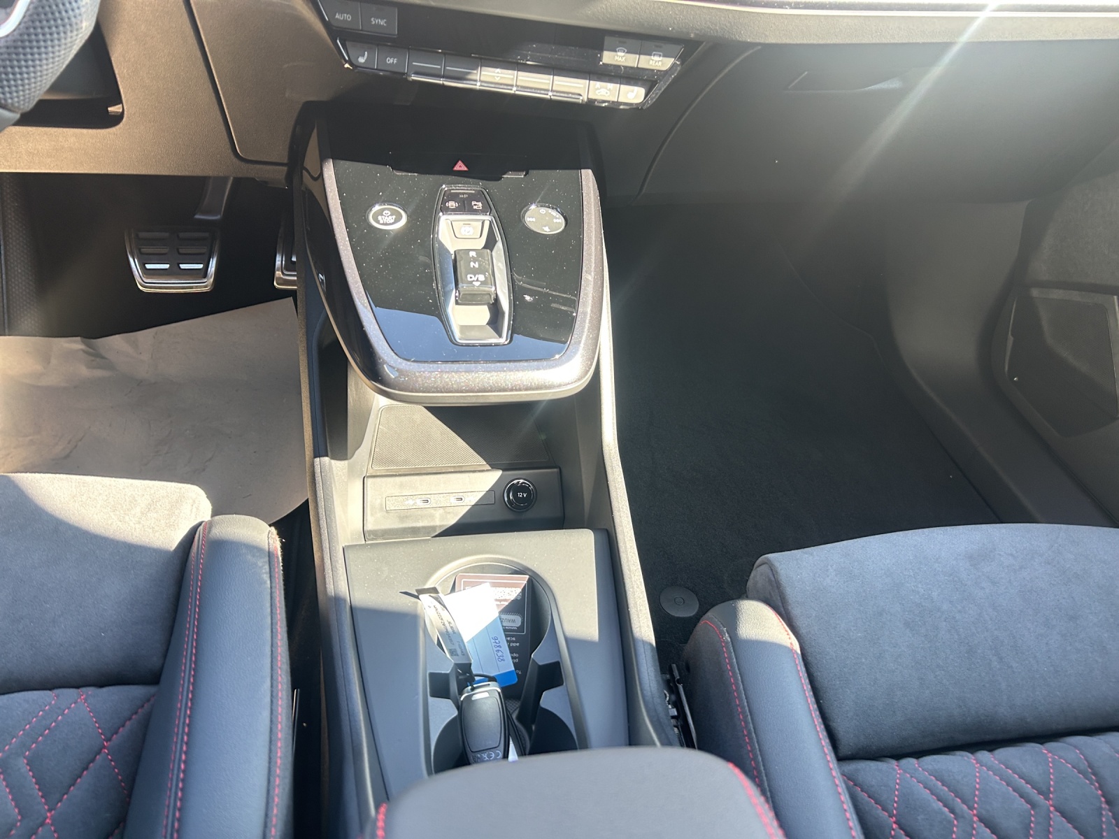AUDI Q4 e-tron 45 Edition Swiss Ski quattro-image-10