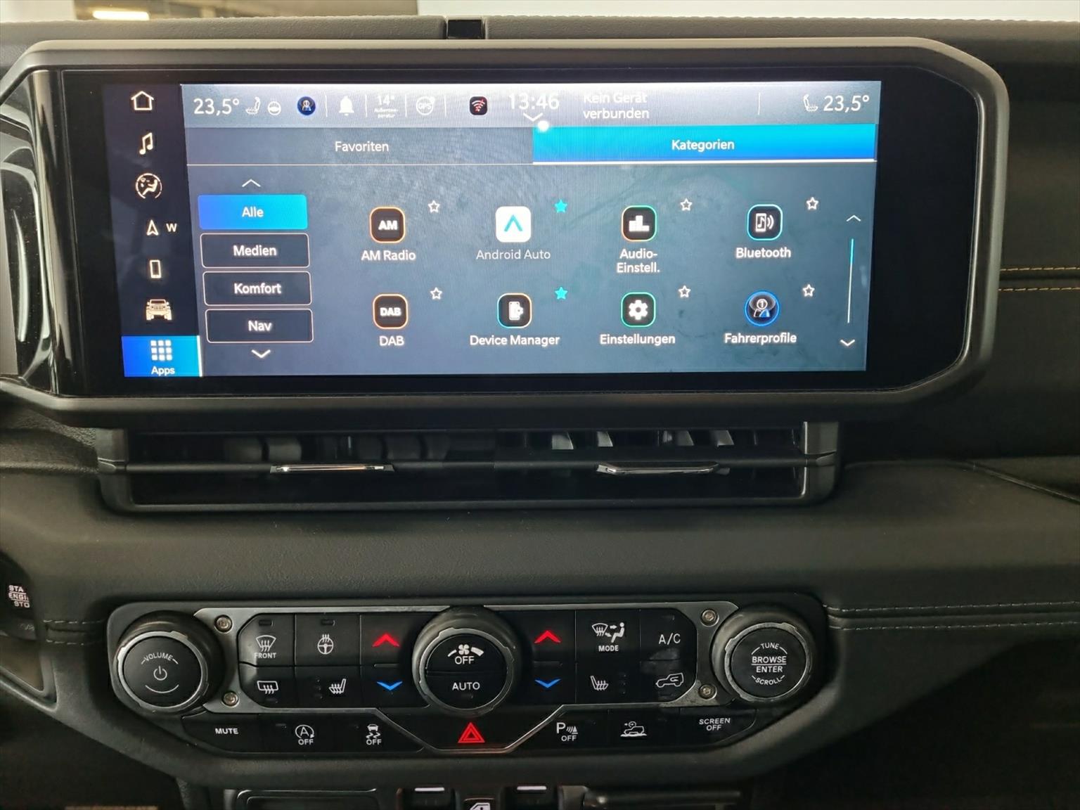 JEEP Wrangler Unl. 2.0 Sahara Facelift-image-11