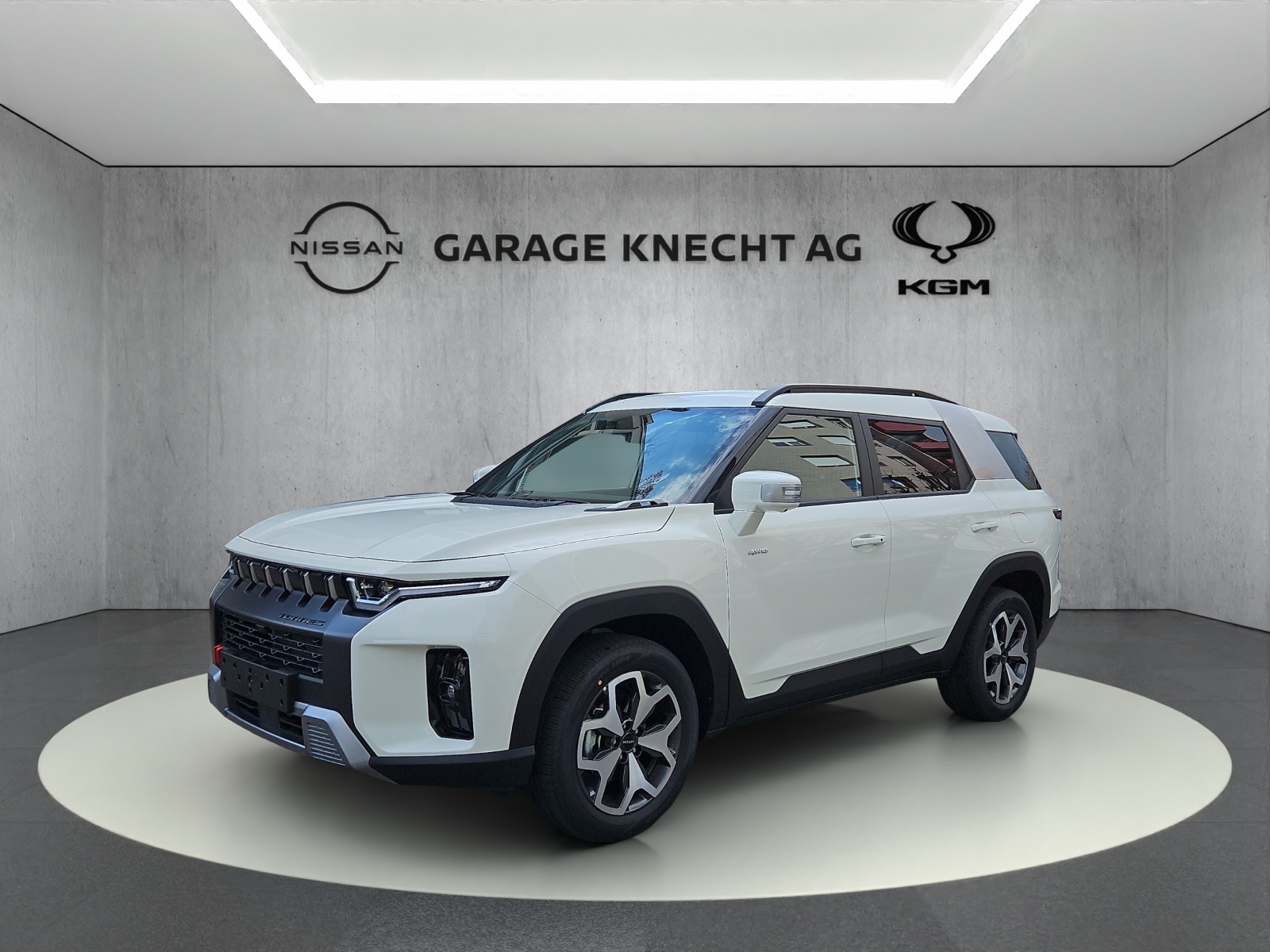 KGM-SsangYong Torres 1.5 T-Gdi Platinum 4WD PGD 360°-showroom-element-3