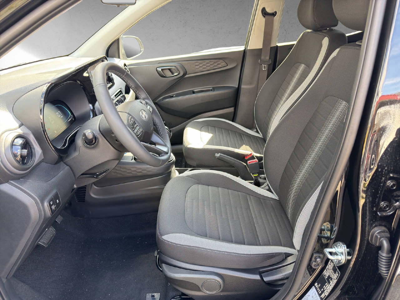 HYUNDAI i10 1.2 Amplia MY25-image-5