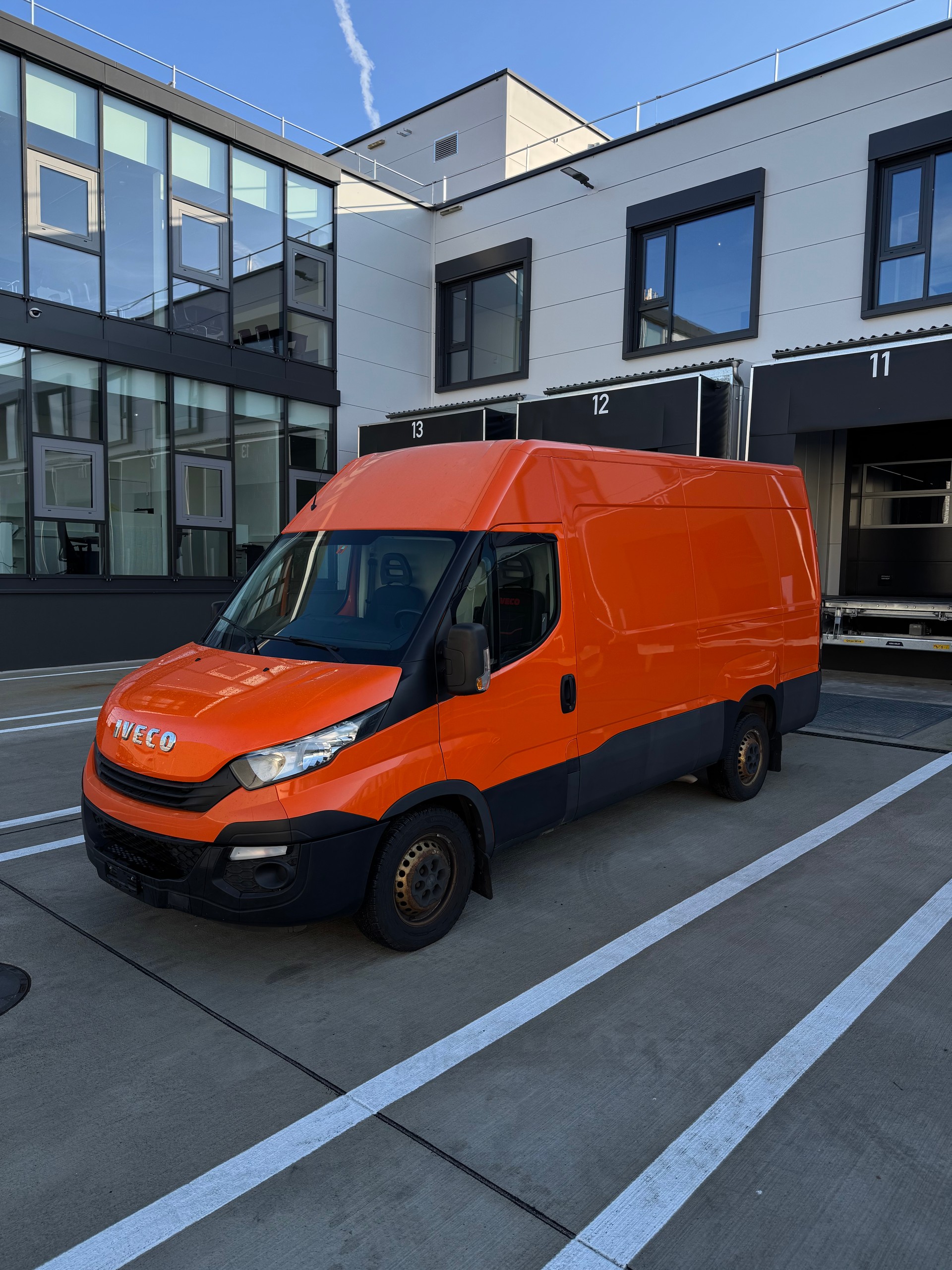IVECO 35 S 14 V-image-0