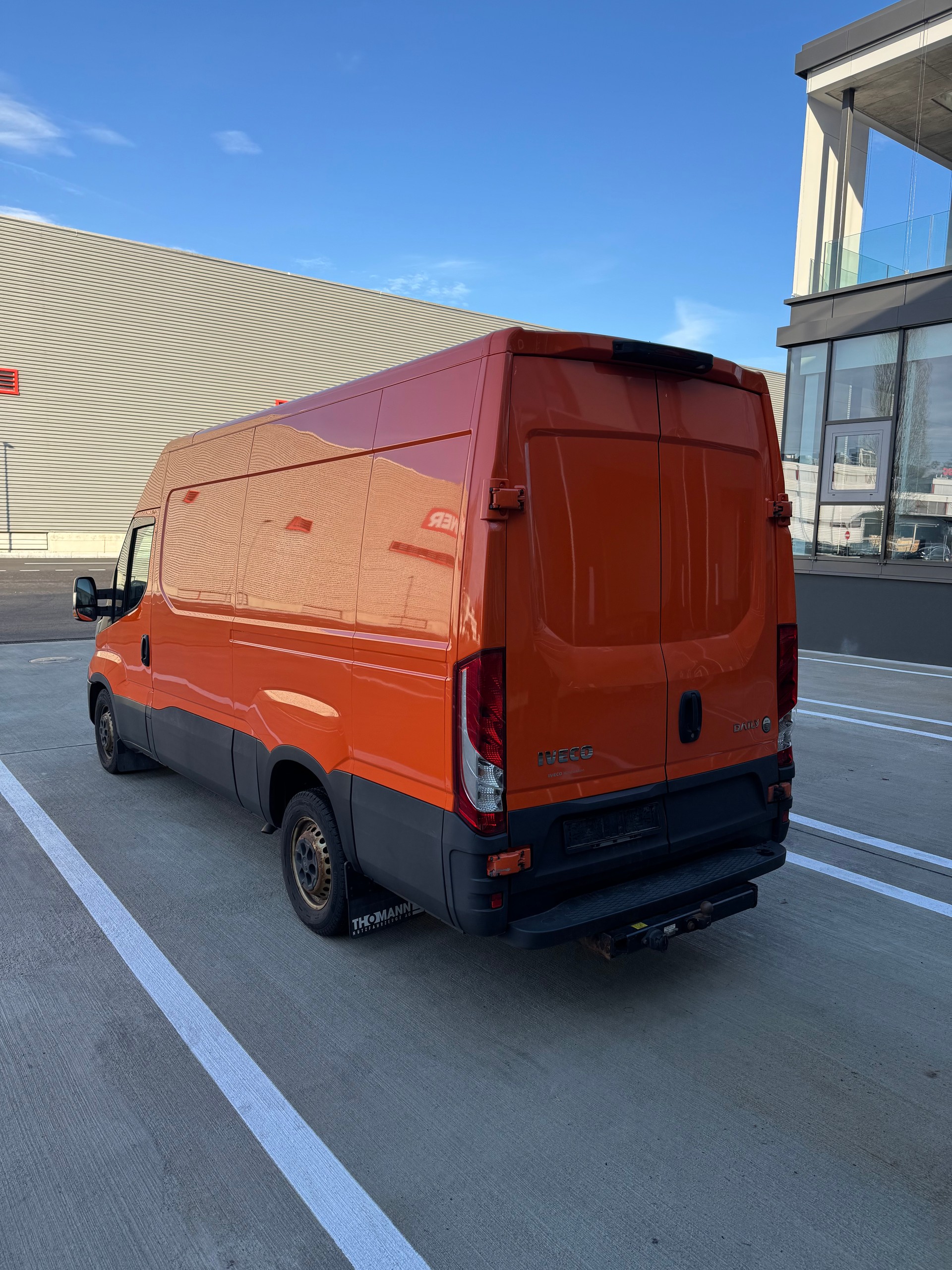 IVECO 35 S 14 V-image-1