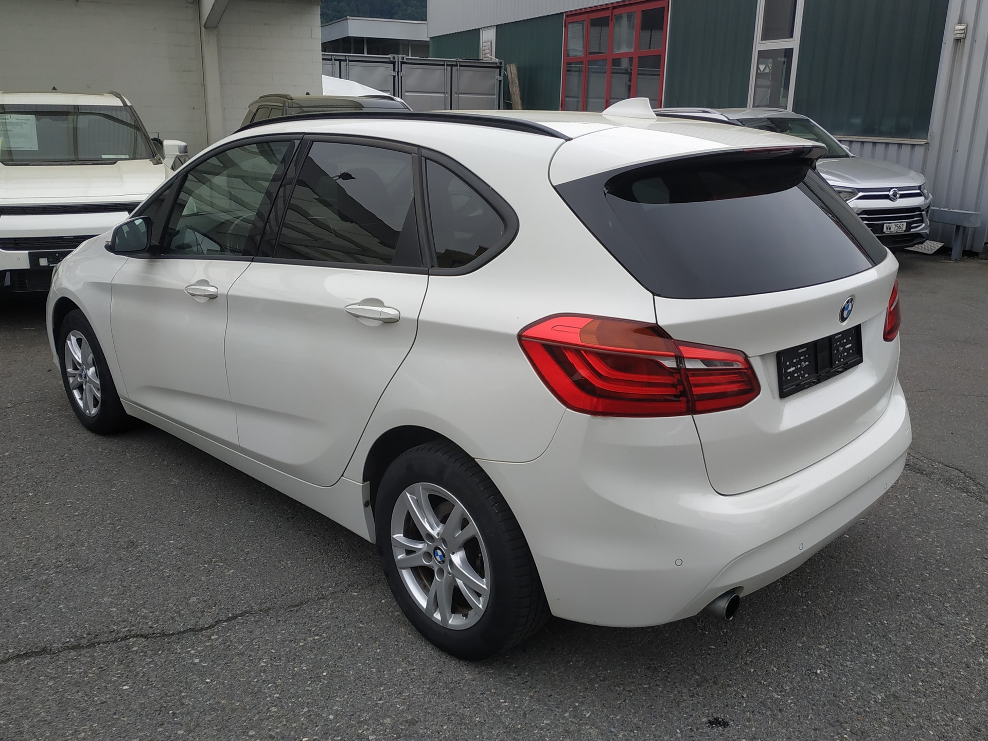BMW 218i Active Tourer Steptronic Automat-image-4