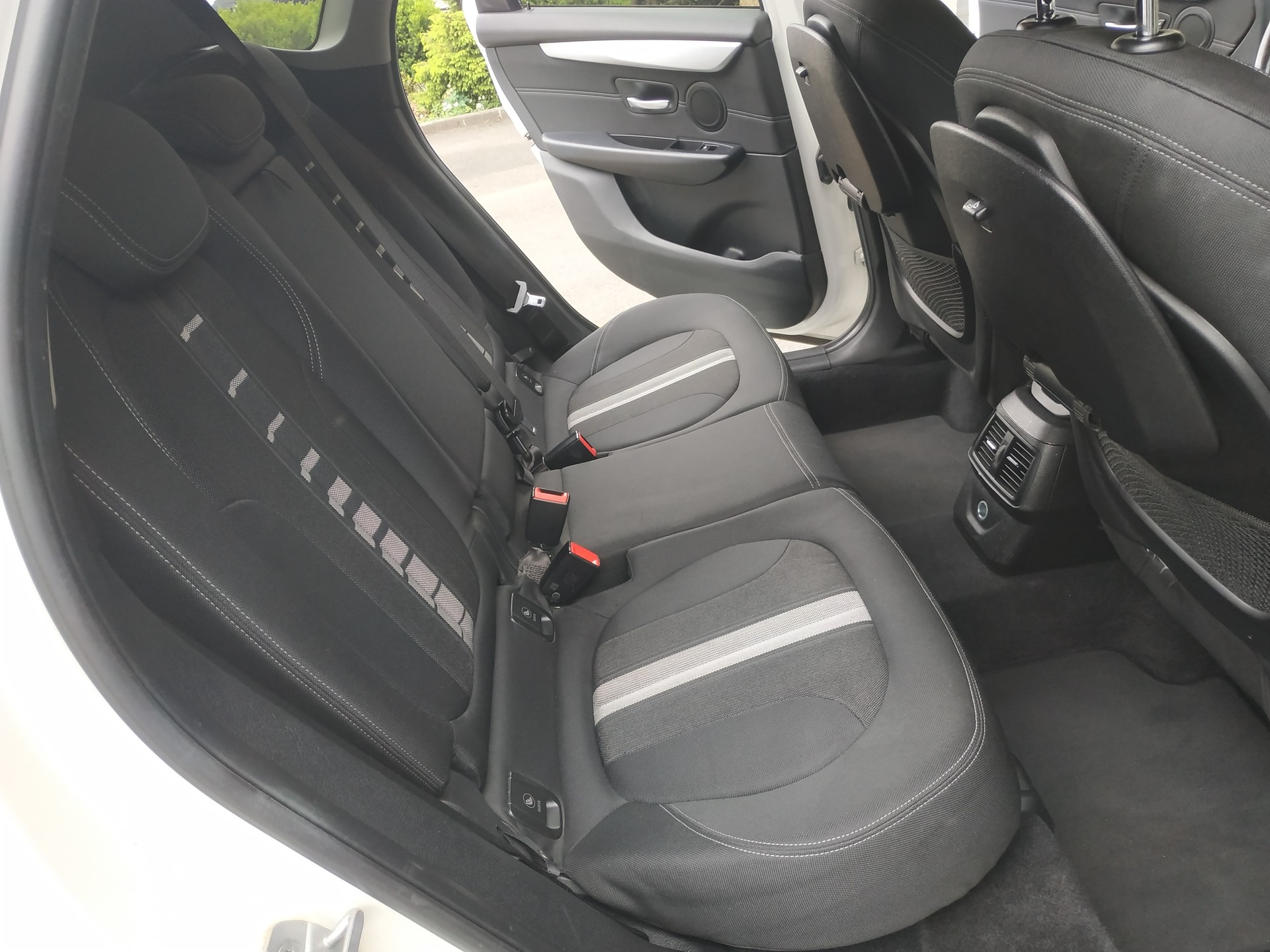 BMW 218i Active Tourer Steptronic Automat-image-18