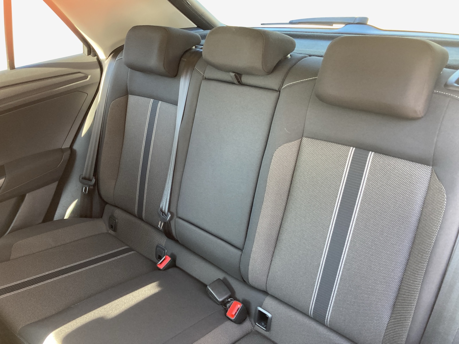 VW T-Roc 1.5 TSI EVO Advance DSG-image-11