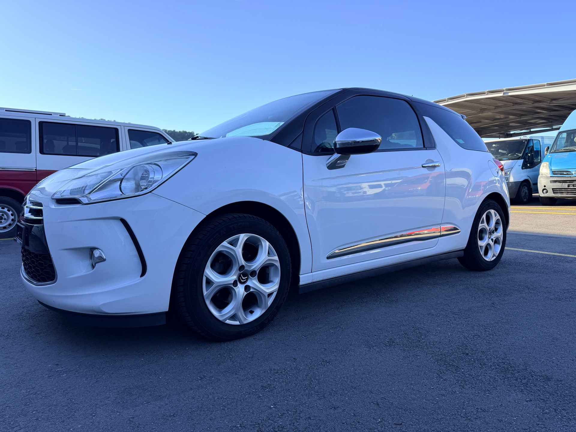 DS AUTOMOBILES DS3 1.6 VTi SO Chic-image-0