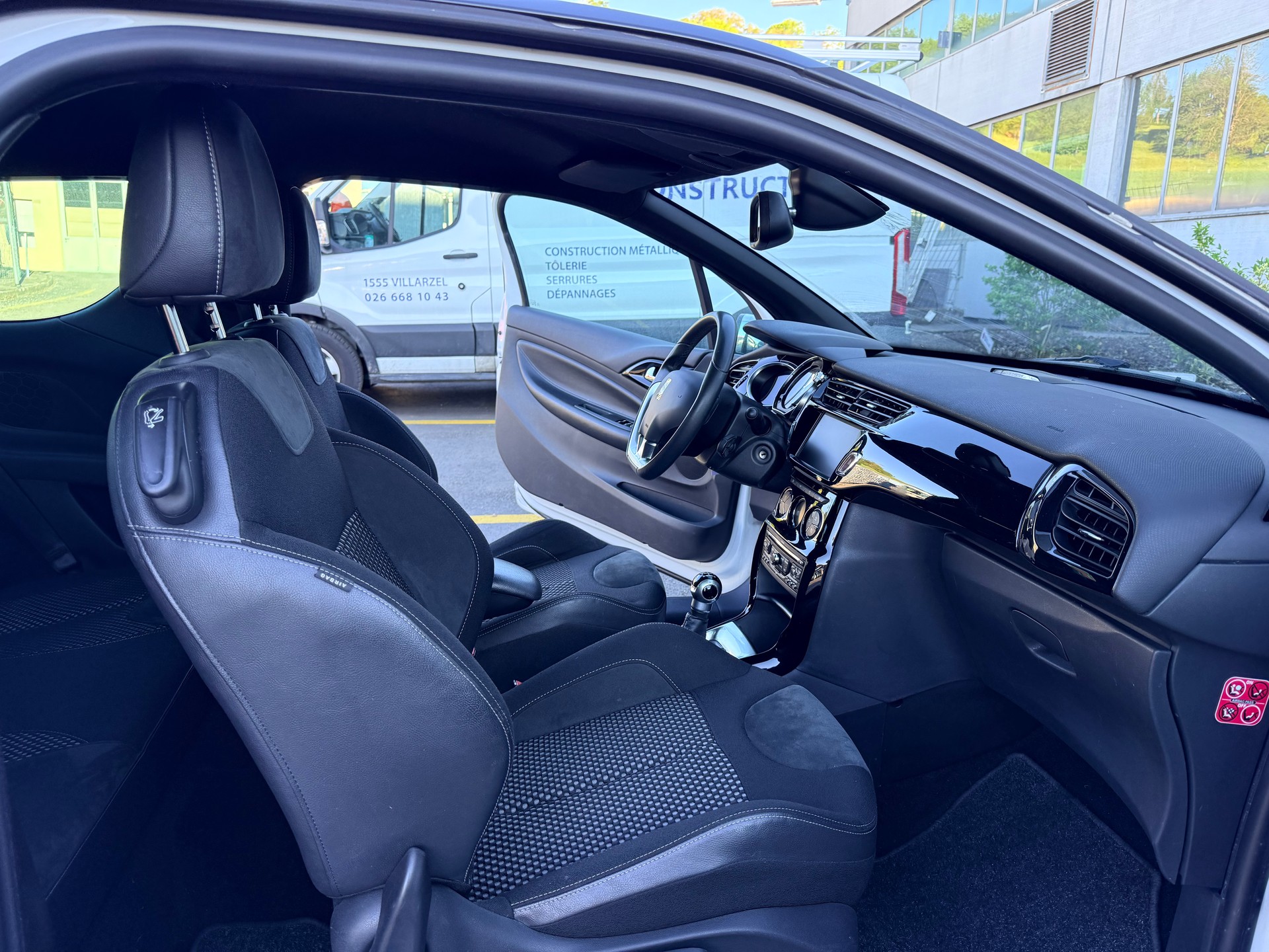 DS AUTOMOBILES DS3 1.6 VTi SO Chic-image-10