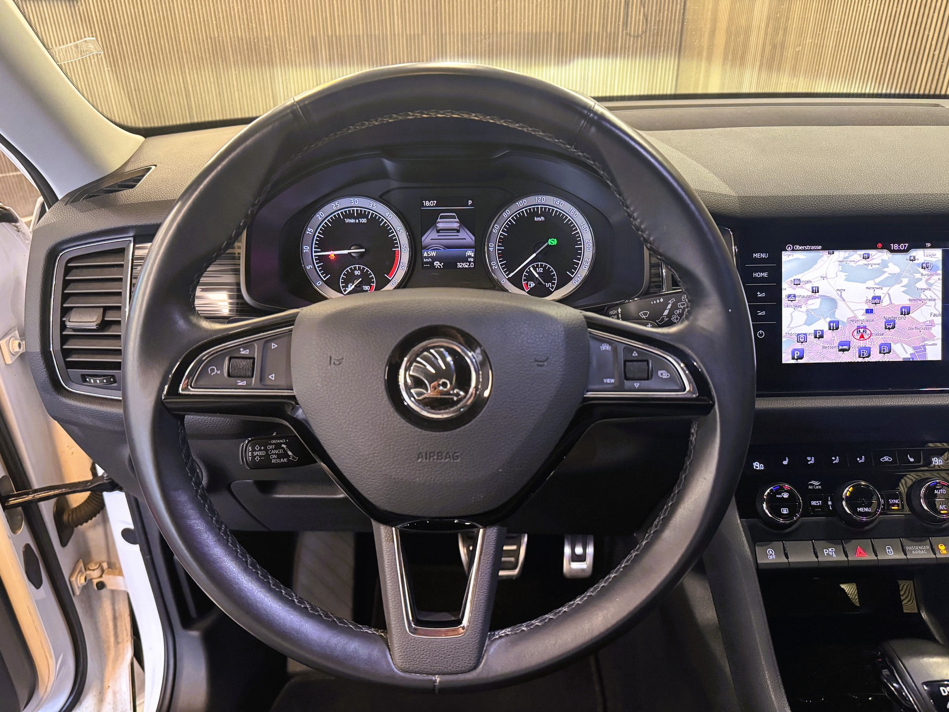 SKODA Kodiaq 2.0 TDI CR Style 4x4 DSG-image-9