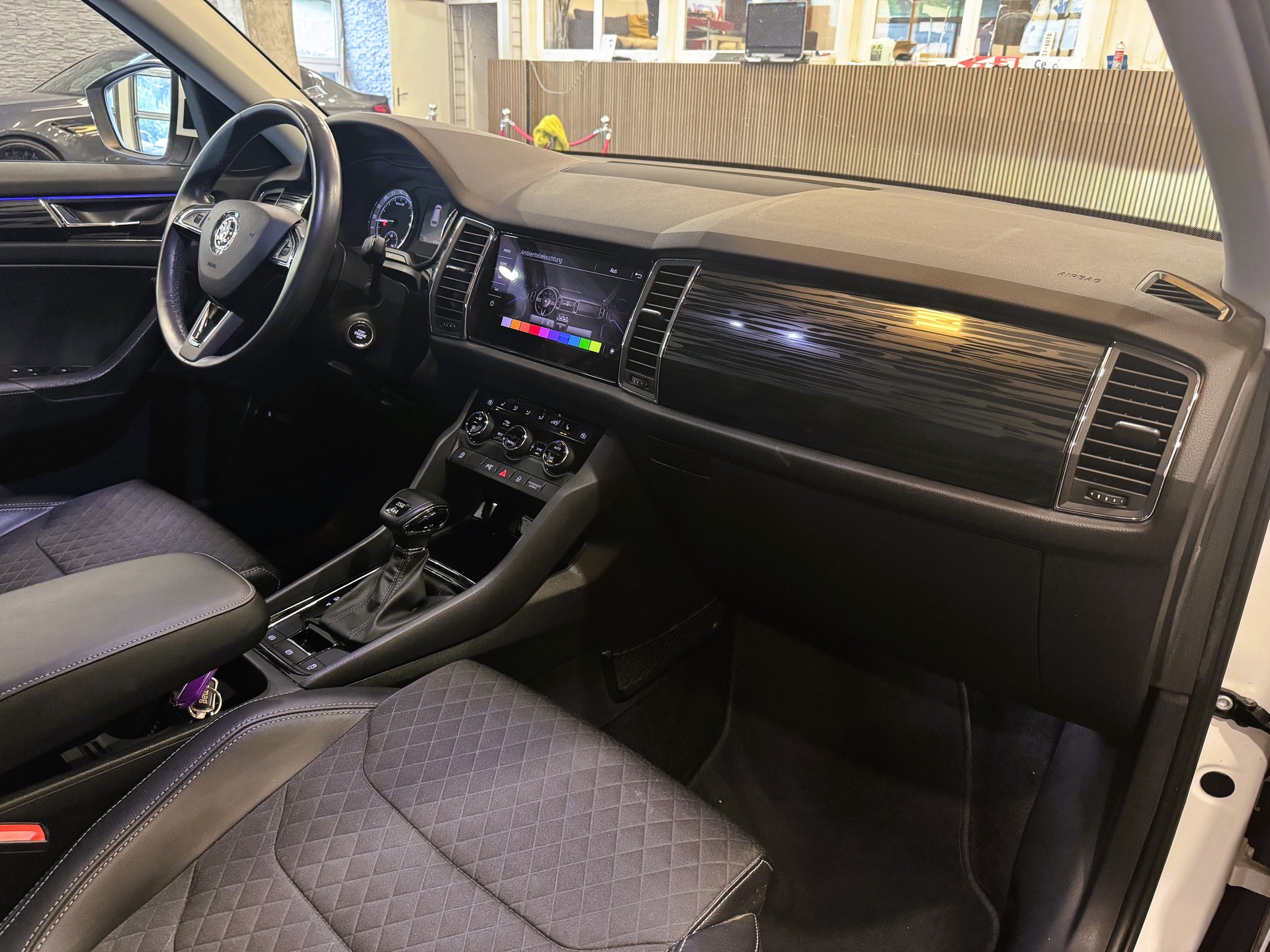 SKODA Kodiaq 2.0 TDI CR Style 4x4 DSG-image-22