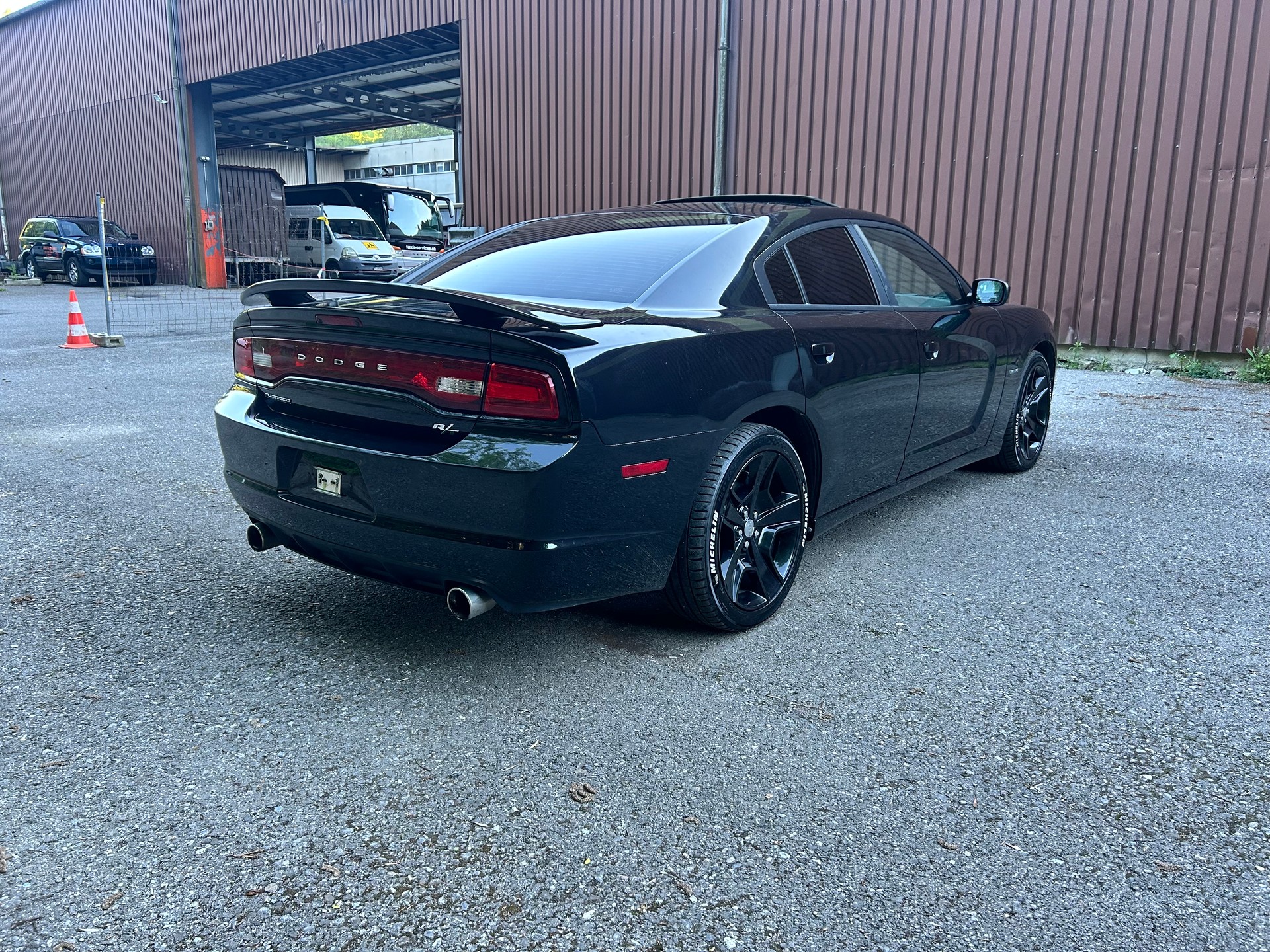 DODGE Charger-image-11