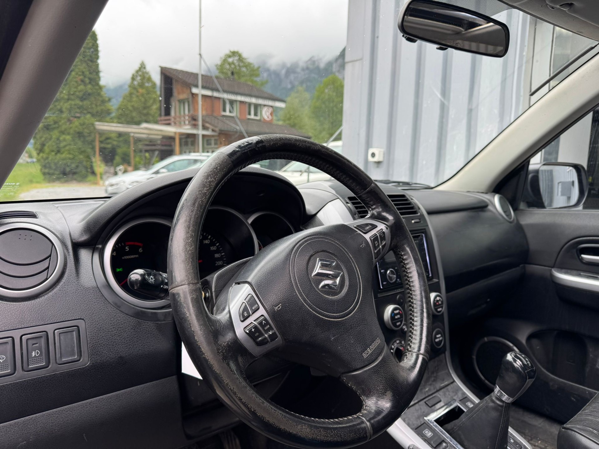 SUZUKI Grand Vitara 1.9 TD GL Top Barry-image-11