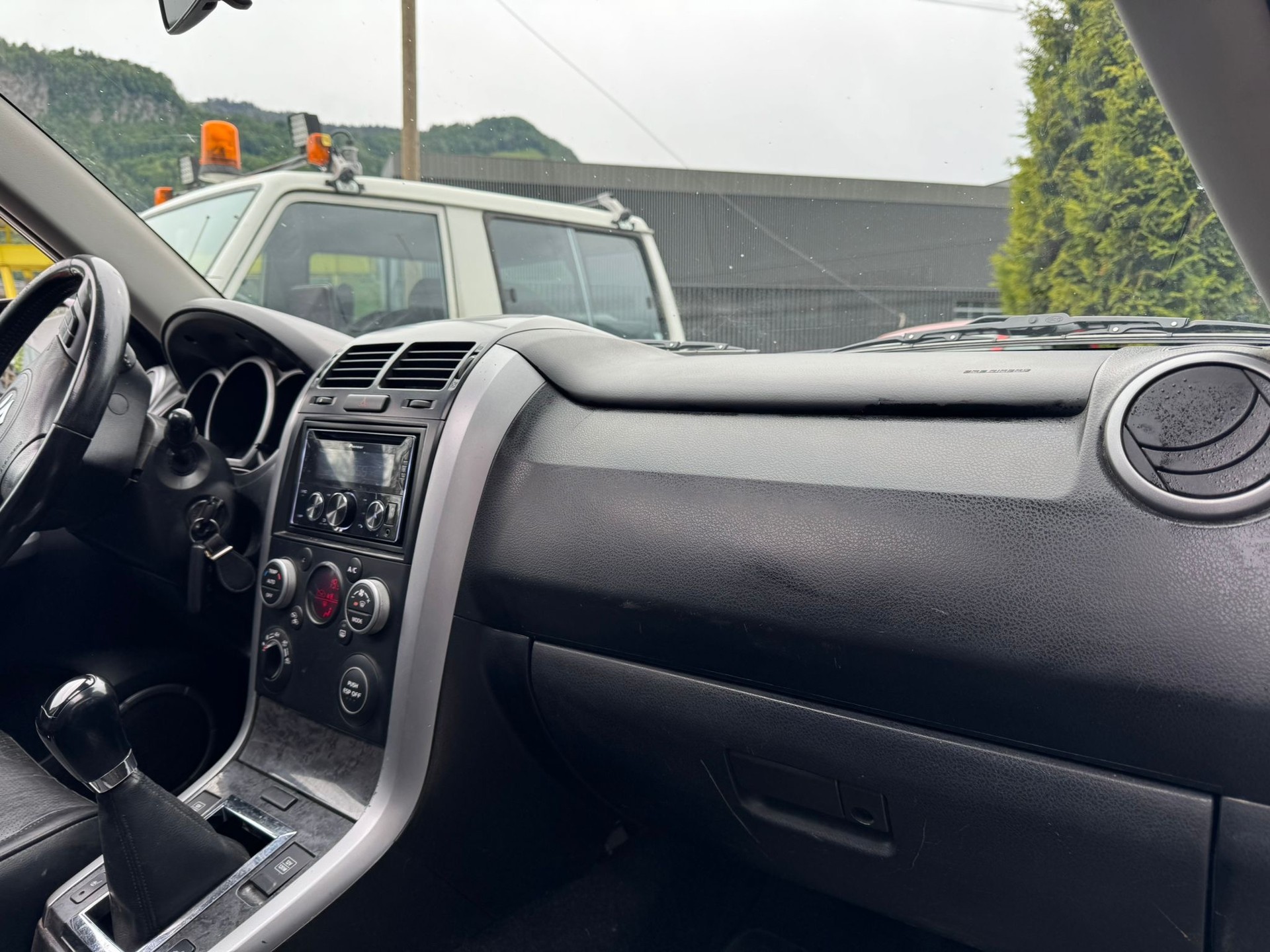 SUZUKI Grand Vitara 1.9 TD GL Top Barry-image-12
