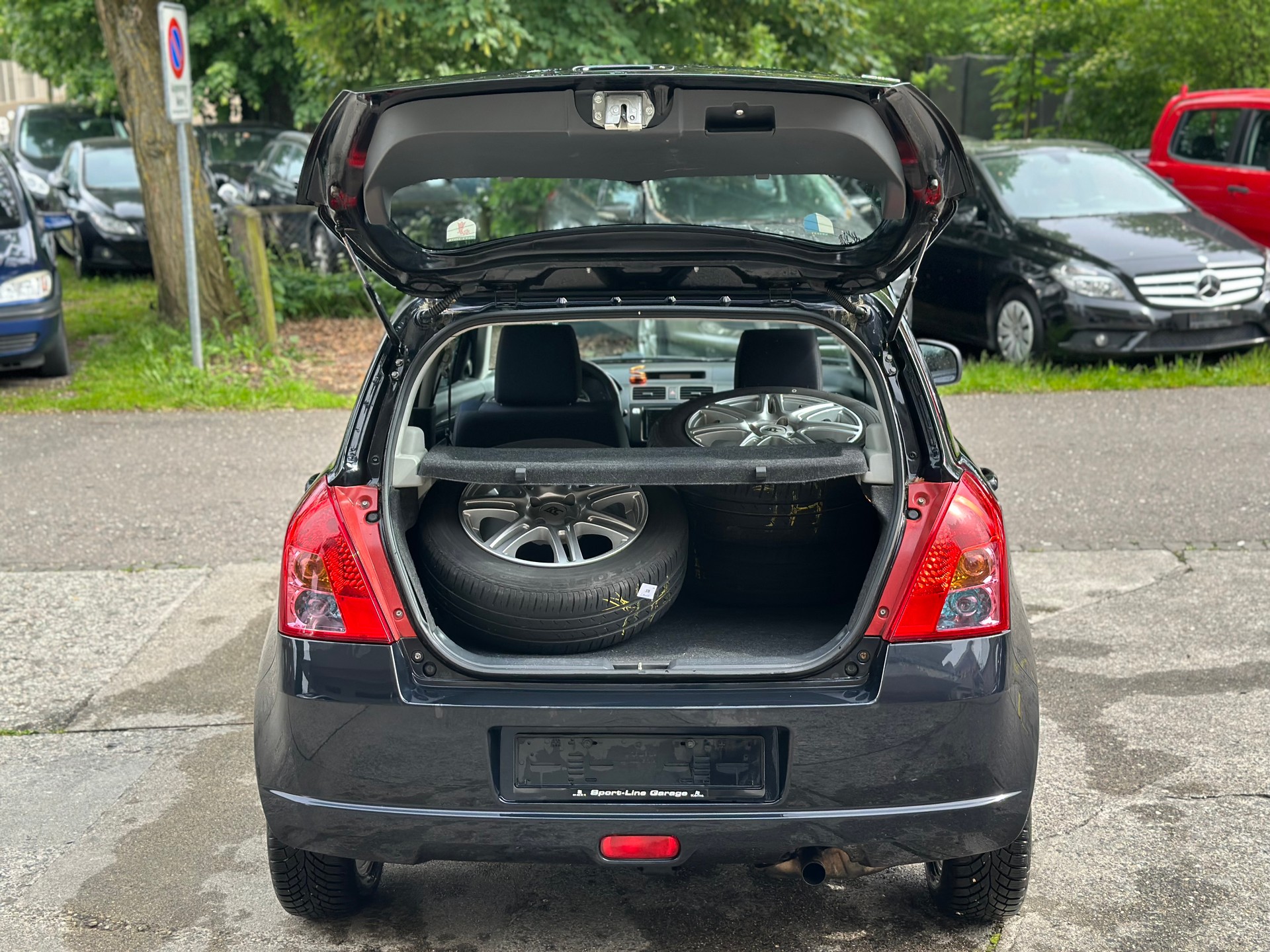 SUZUKI Swift 1.3i 16V GL Top 4x4-image-5