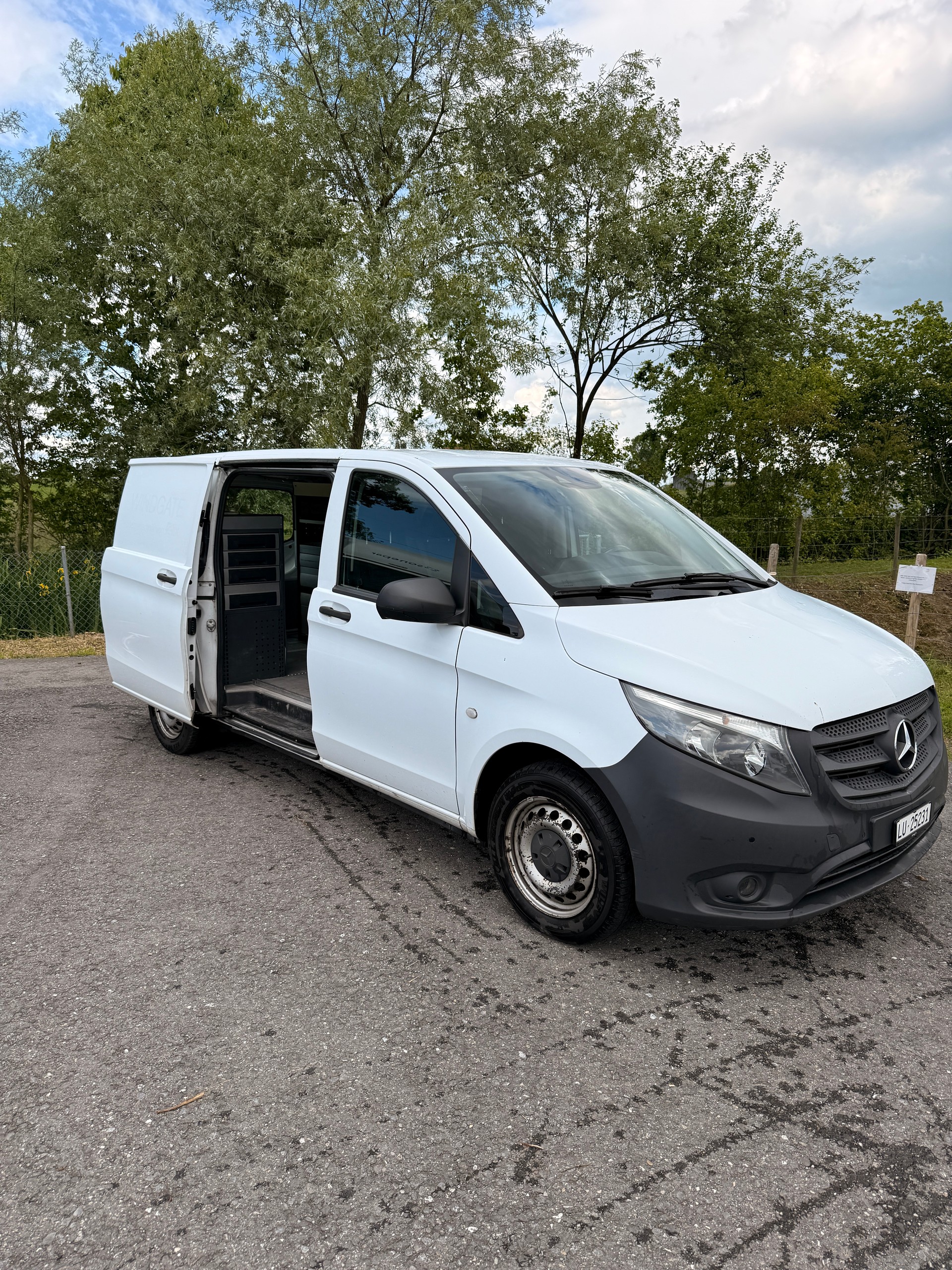 MERCEDES-BENZ 114 CDI-image-1