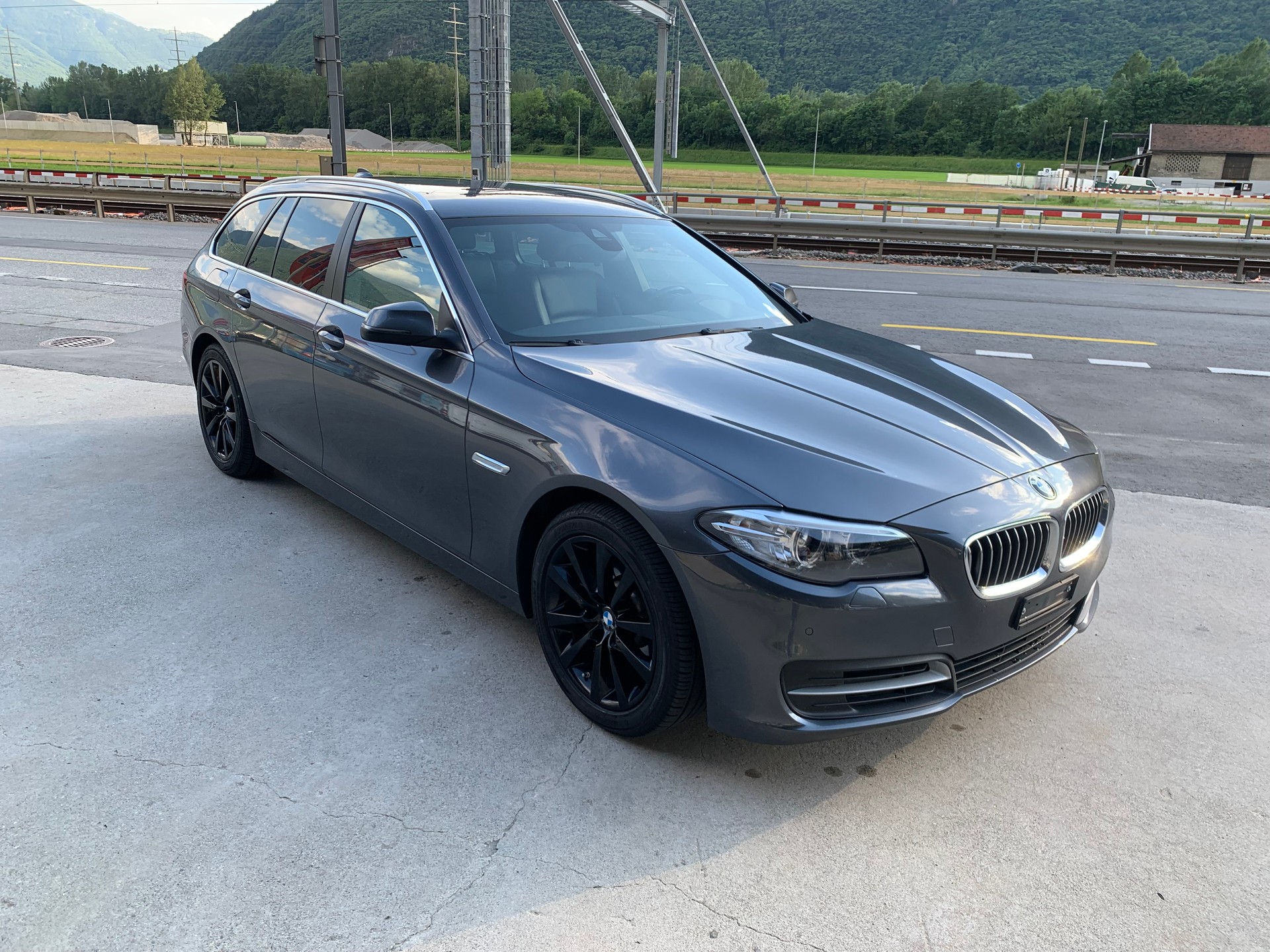 BMW 520d Touring xDrive Luxury Line Steptronic