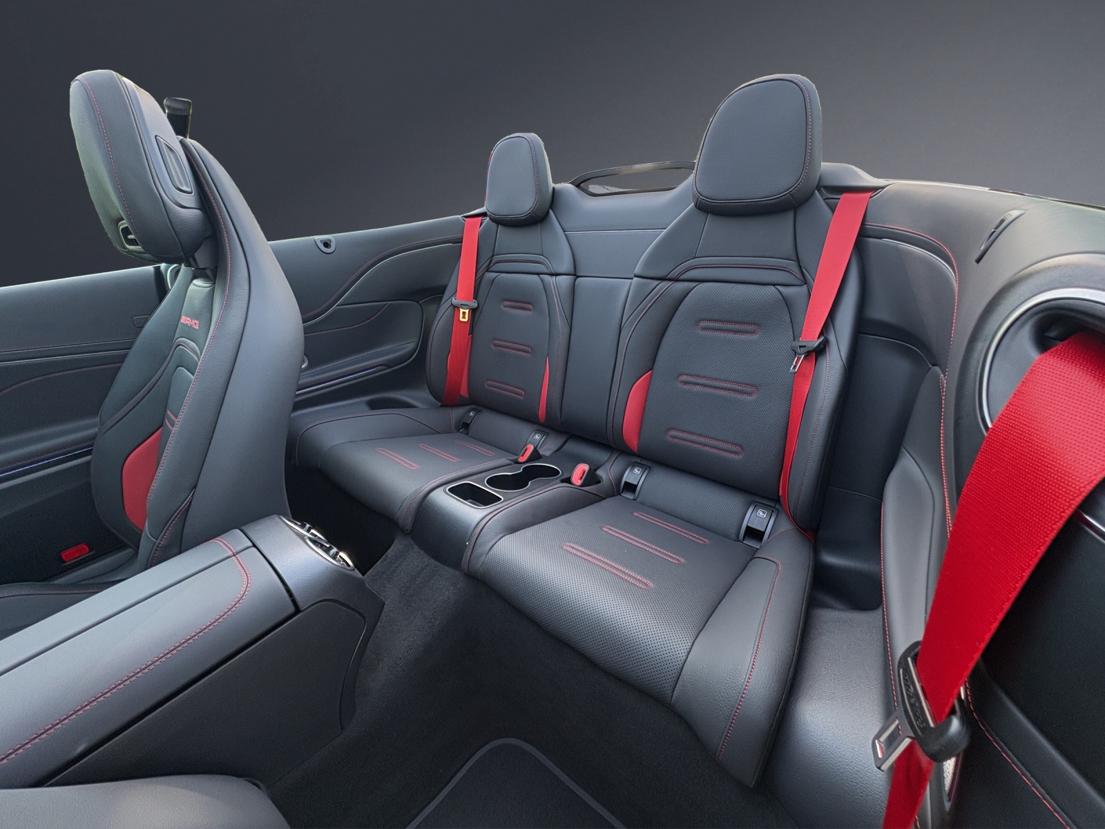 MERCEDES-BENZ CLE AMG 53 Cabrio 4Matic+ 9G-Tronic-image-13