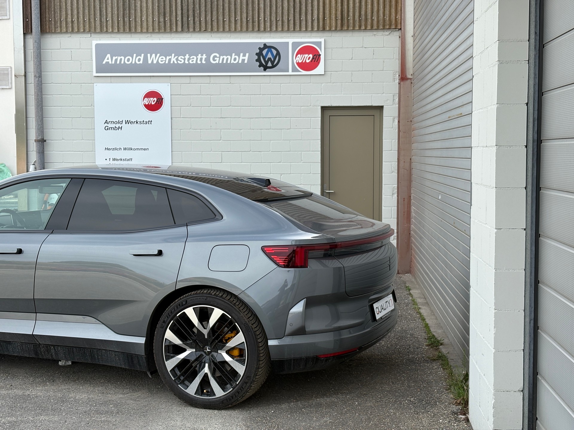 POLESTAR Polestar 4 Long Range Dual 100kWh-image-3