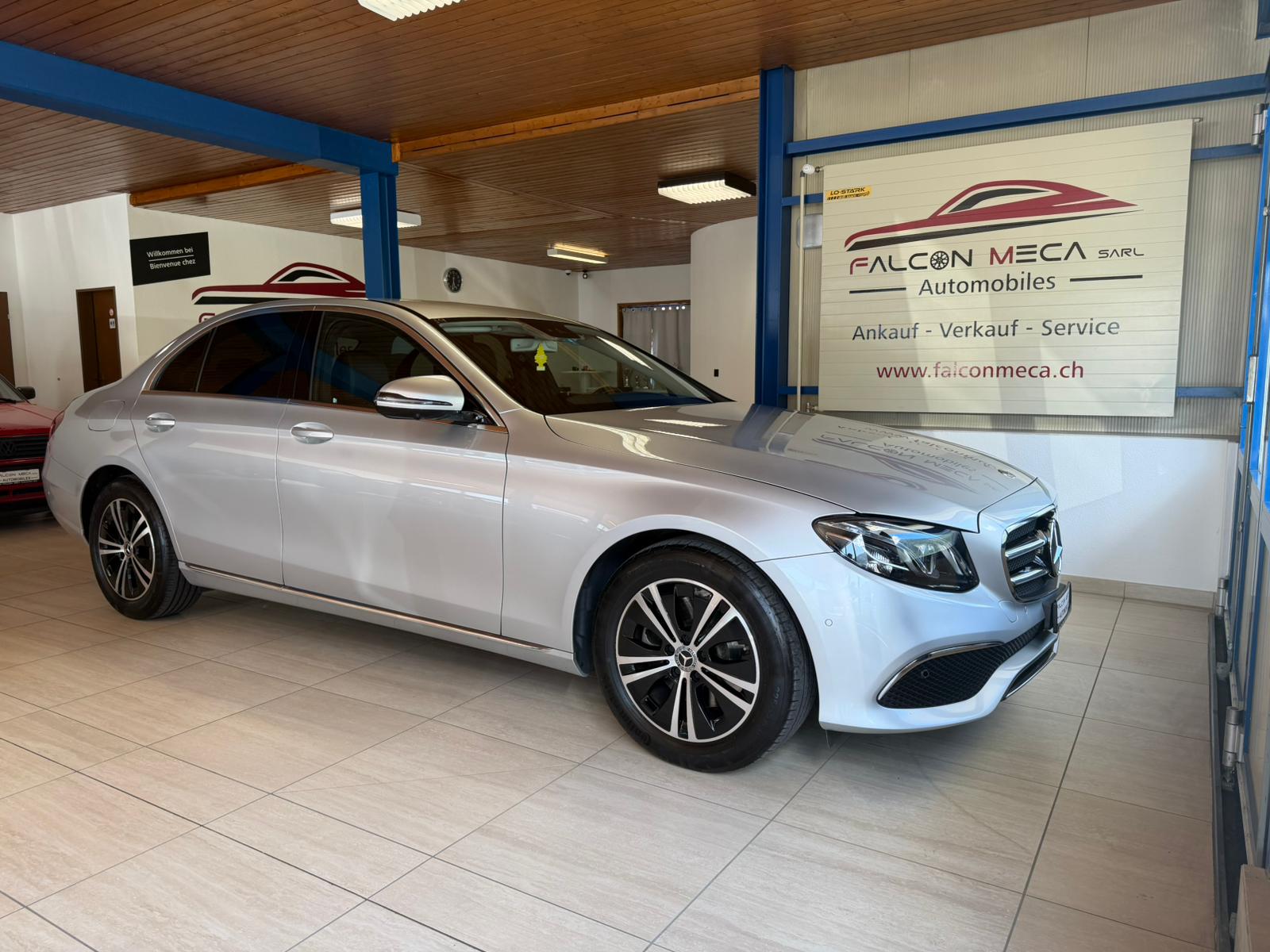 MERCEDES-BENZ E 200 Exclusive 4Matic 9G-Tronic