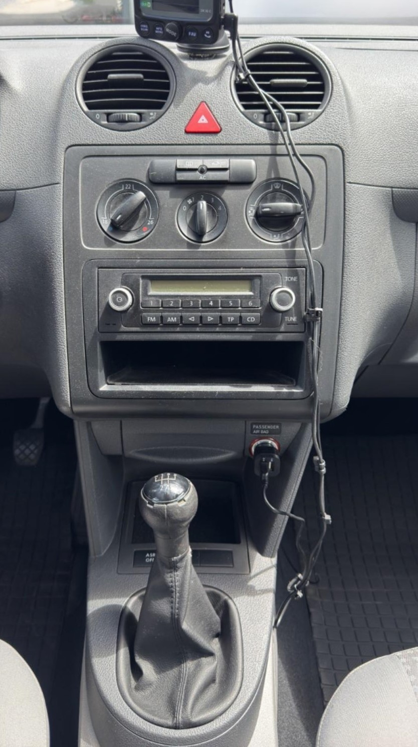 VW Caddy Maxi 1.9TDI-image-10