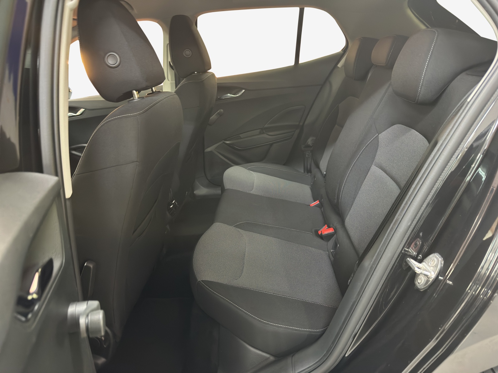 SKODA Fabia 1.0 TSI Ambition DSG-image-11