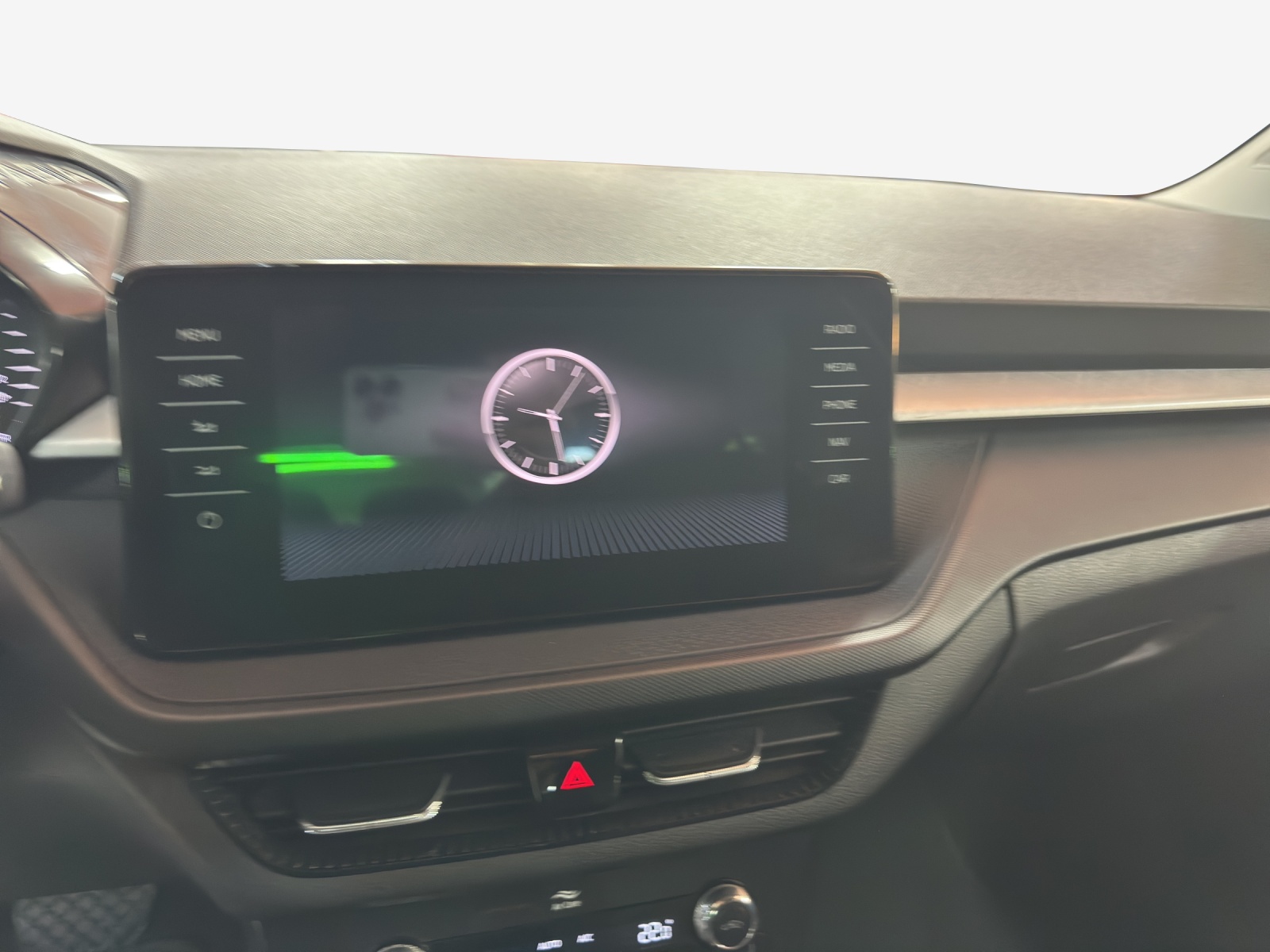 SKODA Fabia 1.0 TSI Ambition DSG-image-10