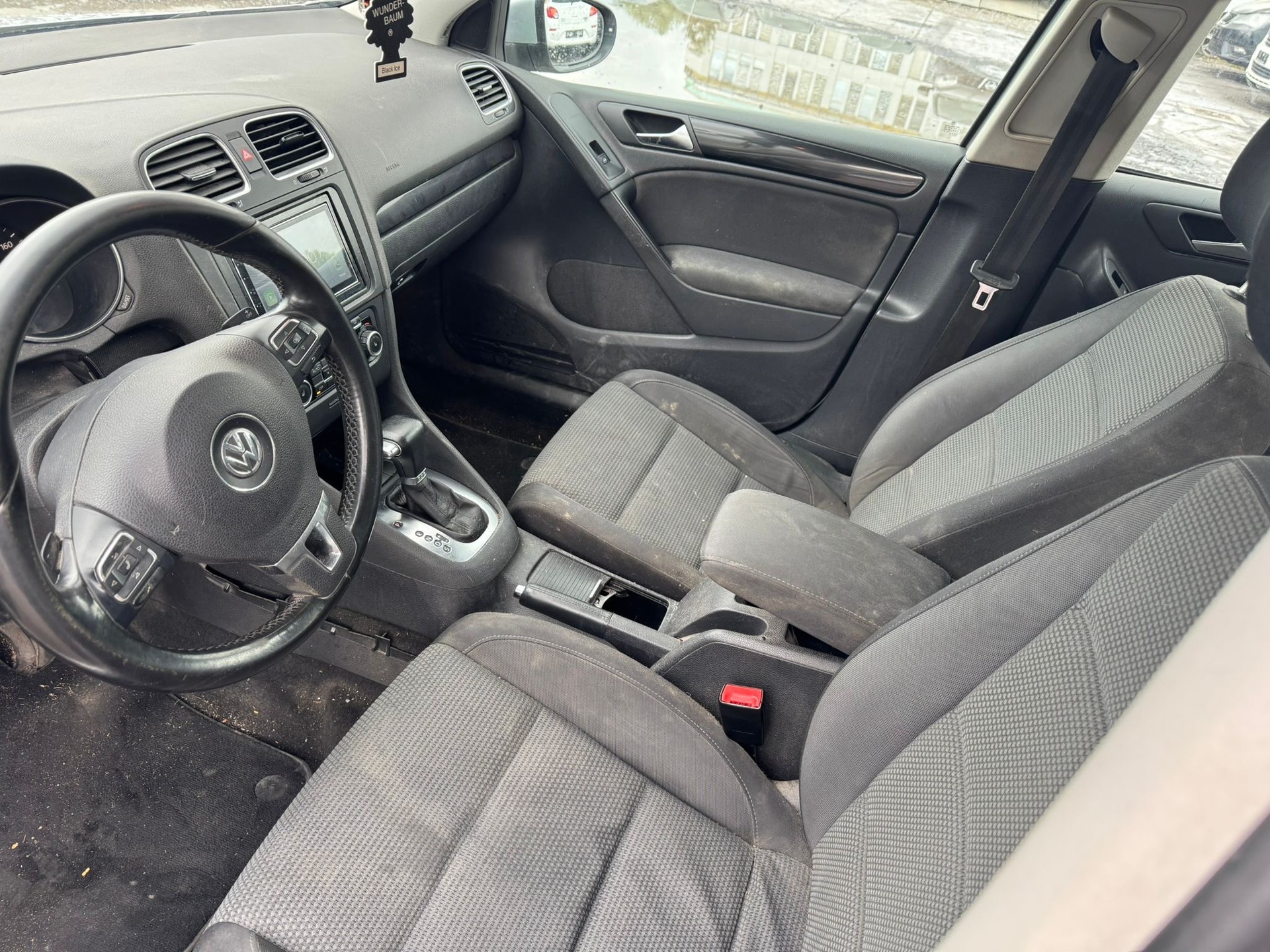 VW Golf 1.4 TSI Trendline DSG-image-9