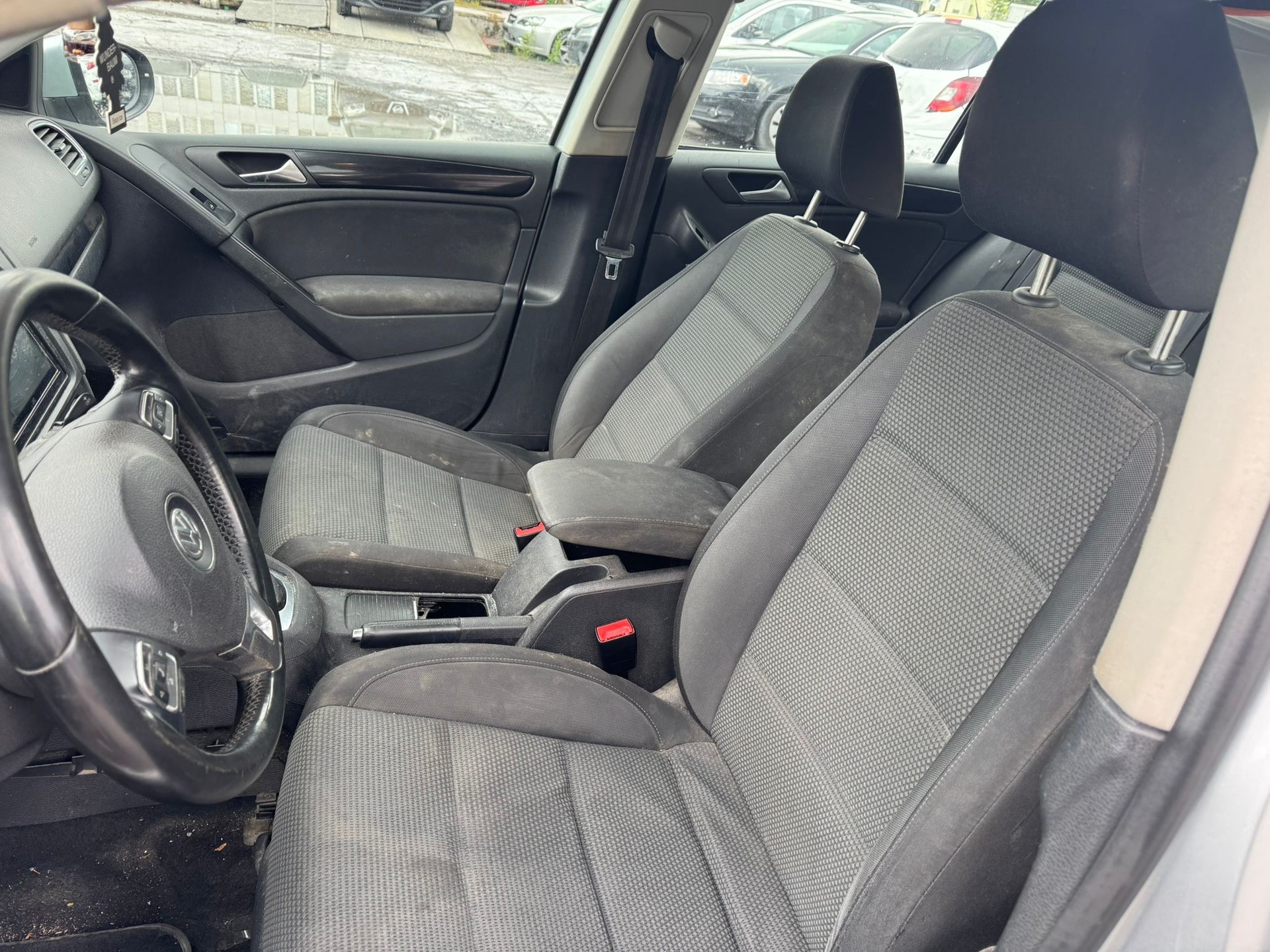VW Golf 1.4 TSI Trendline DSG-image-12