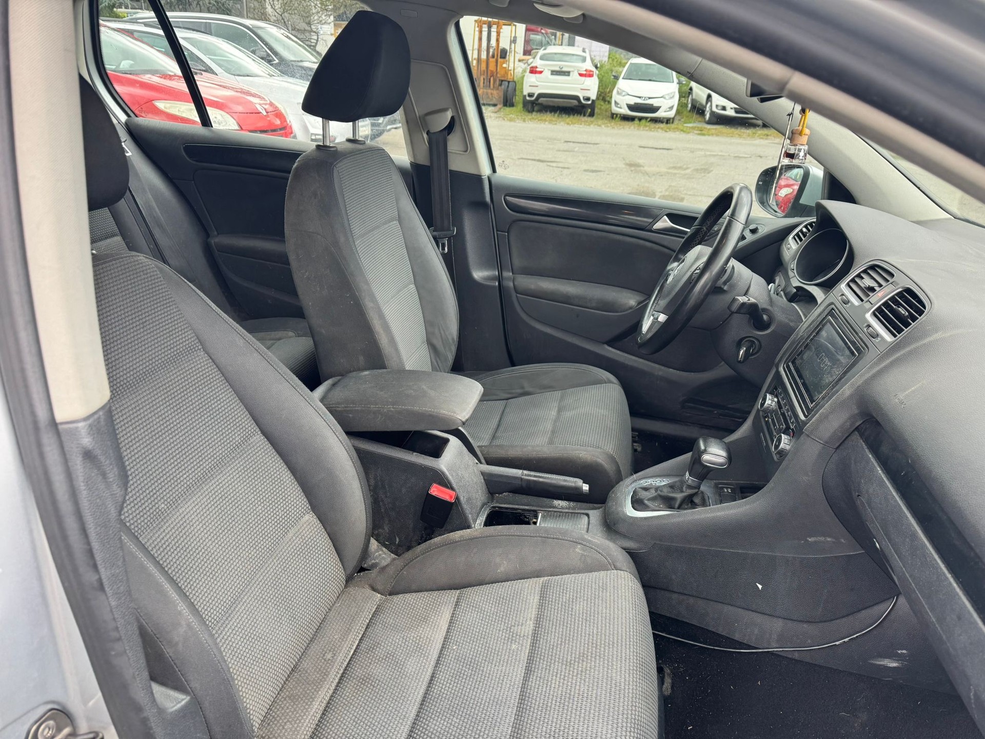 VW Golf 1.4 TSI Trendline DSG-image-10