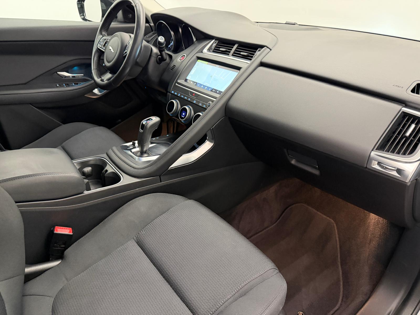 JAGUAR E-Pace 2.0 P200 S AWD Automatik-image-10