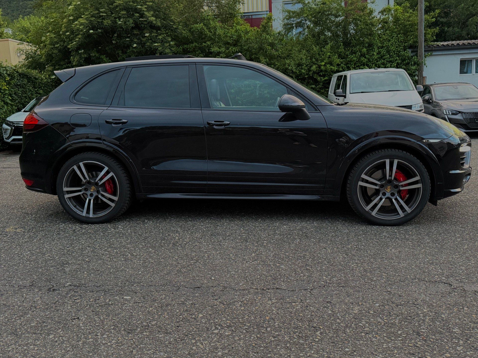 PORSCHE Cayenne GTS-image-6